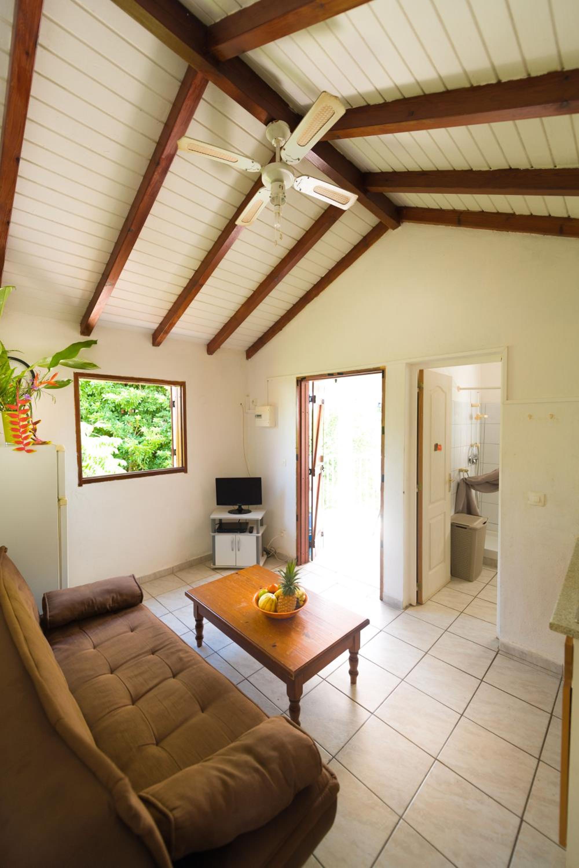 One-Bedroom House photo 3