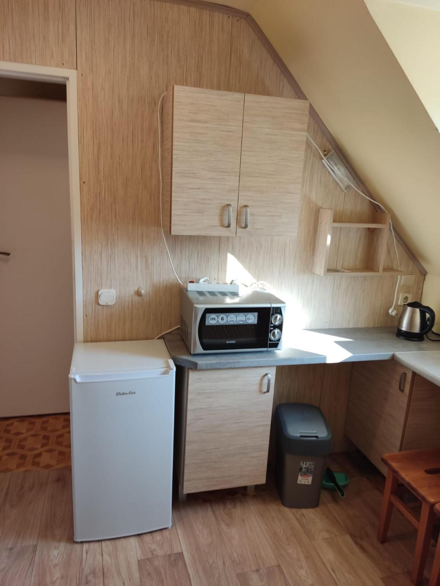 Small Double Room - Photo 7
