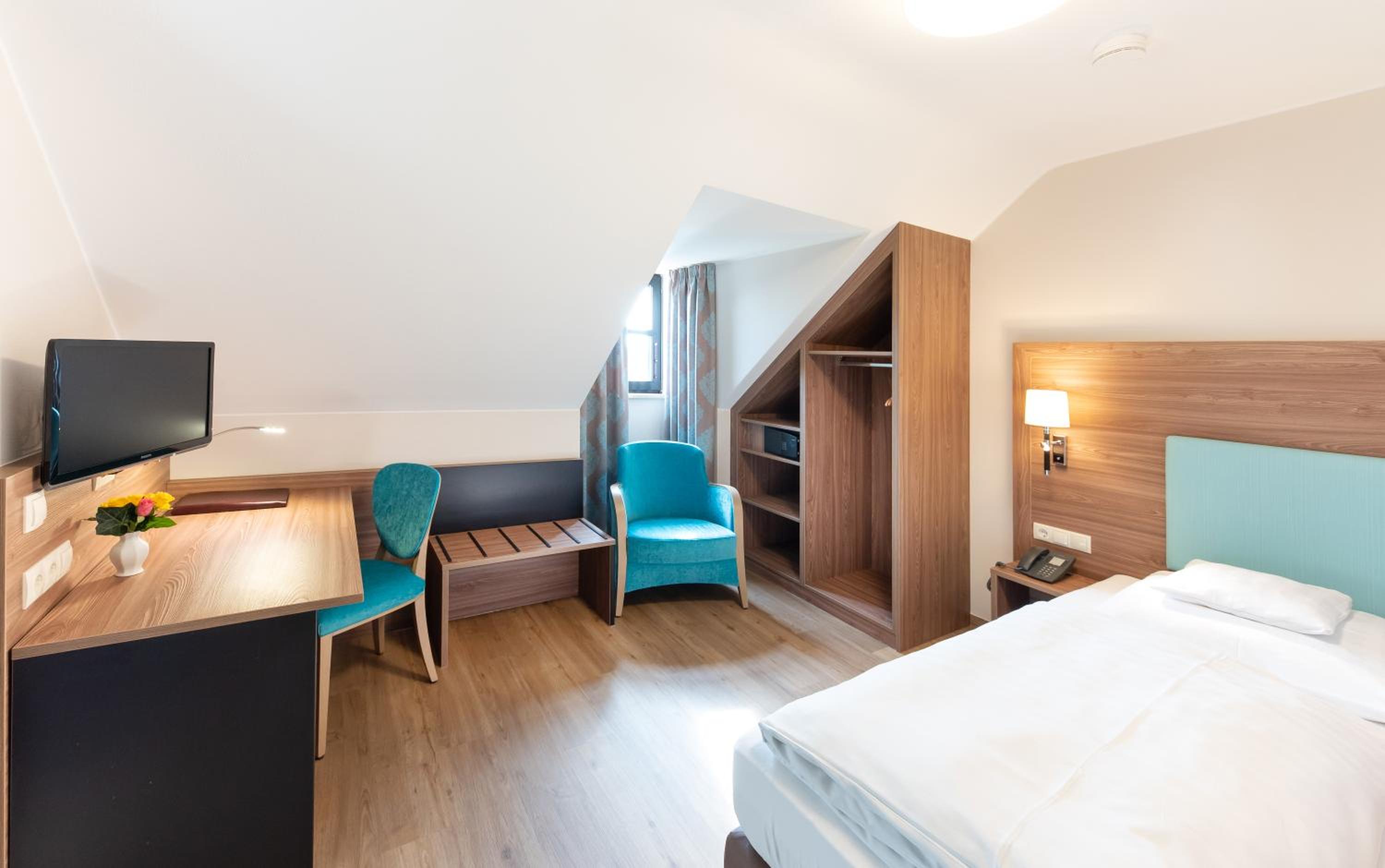 Single Room photo 3