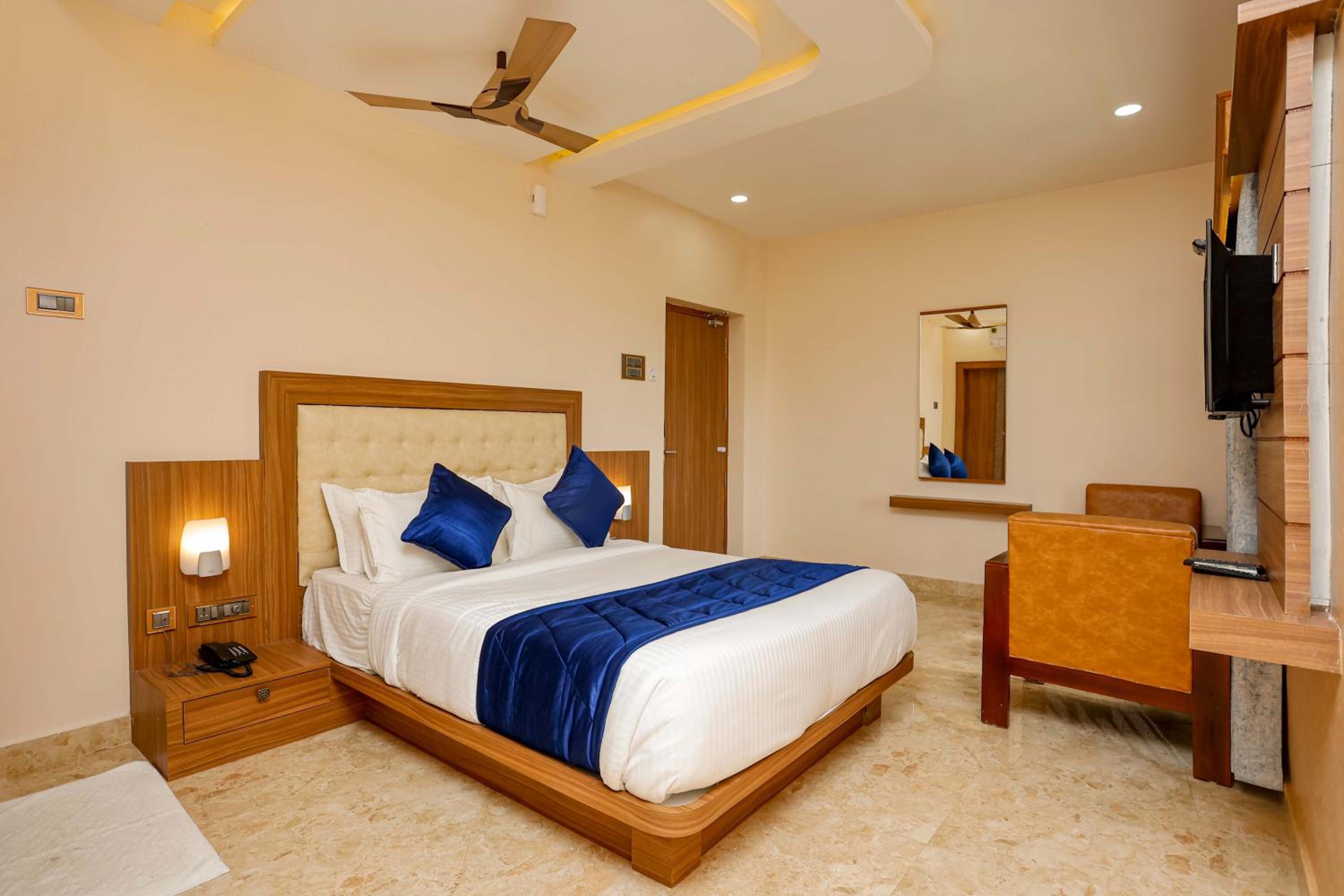 Deluxe Double Room - Photo 7