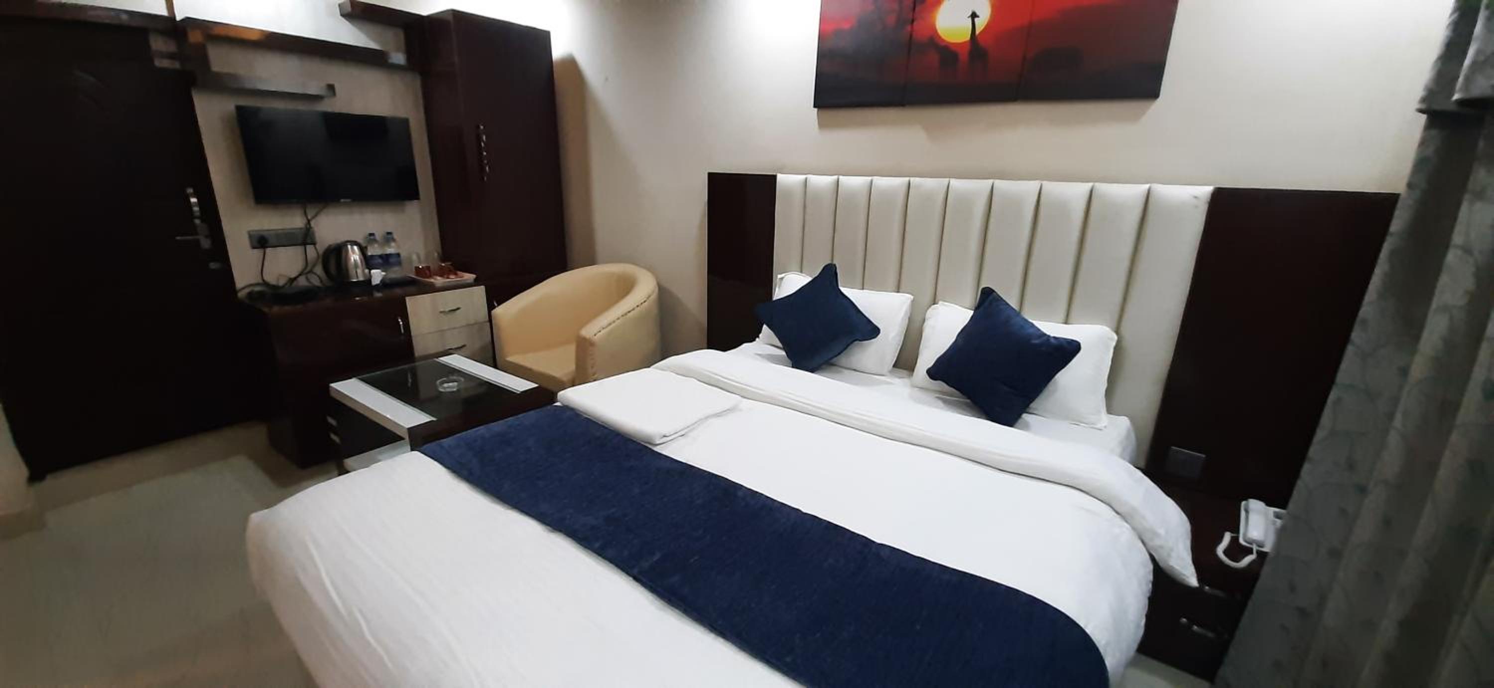 Large Single Room photo 2