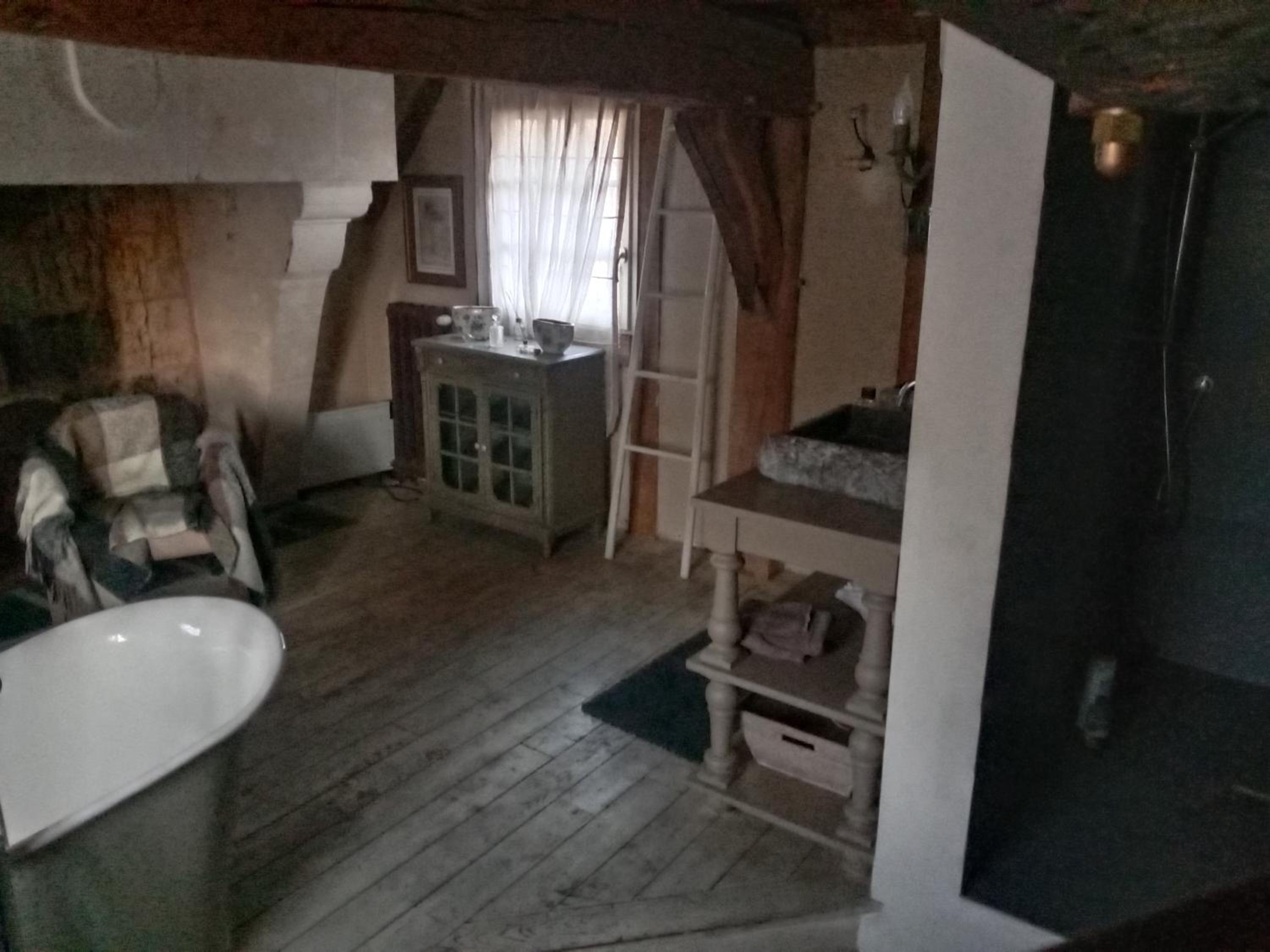 Suite with Balcony - Photo 1