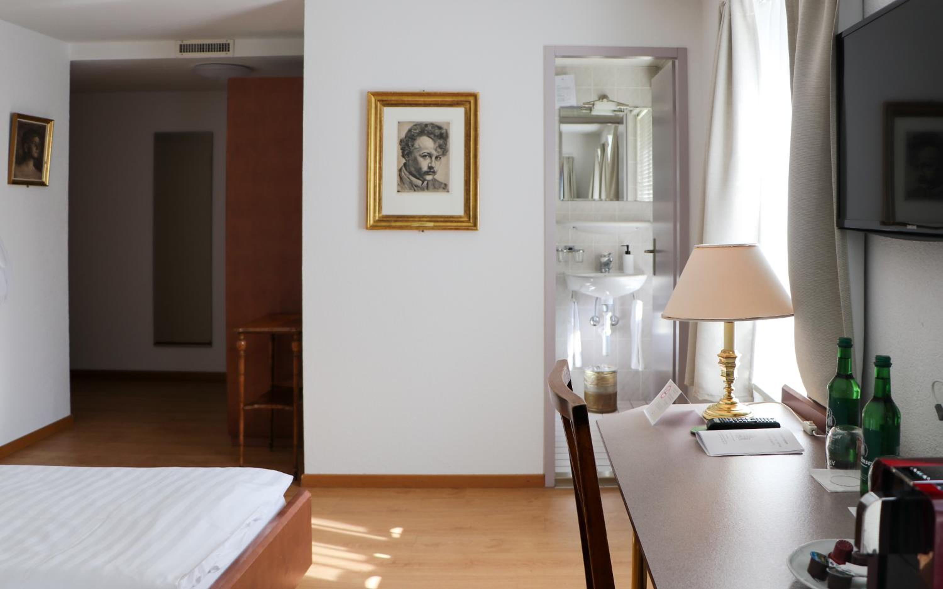 Double Room - Photo 4