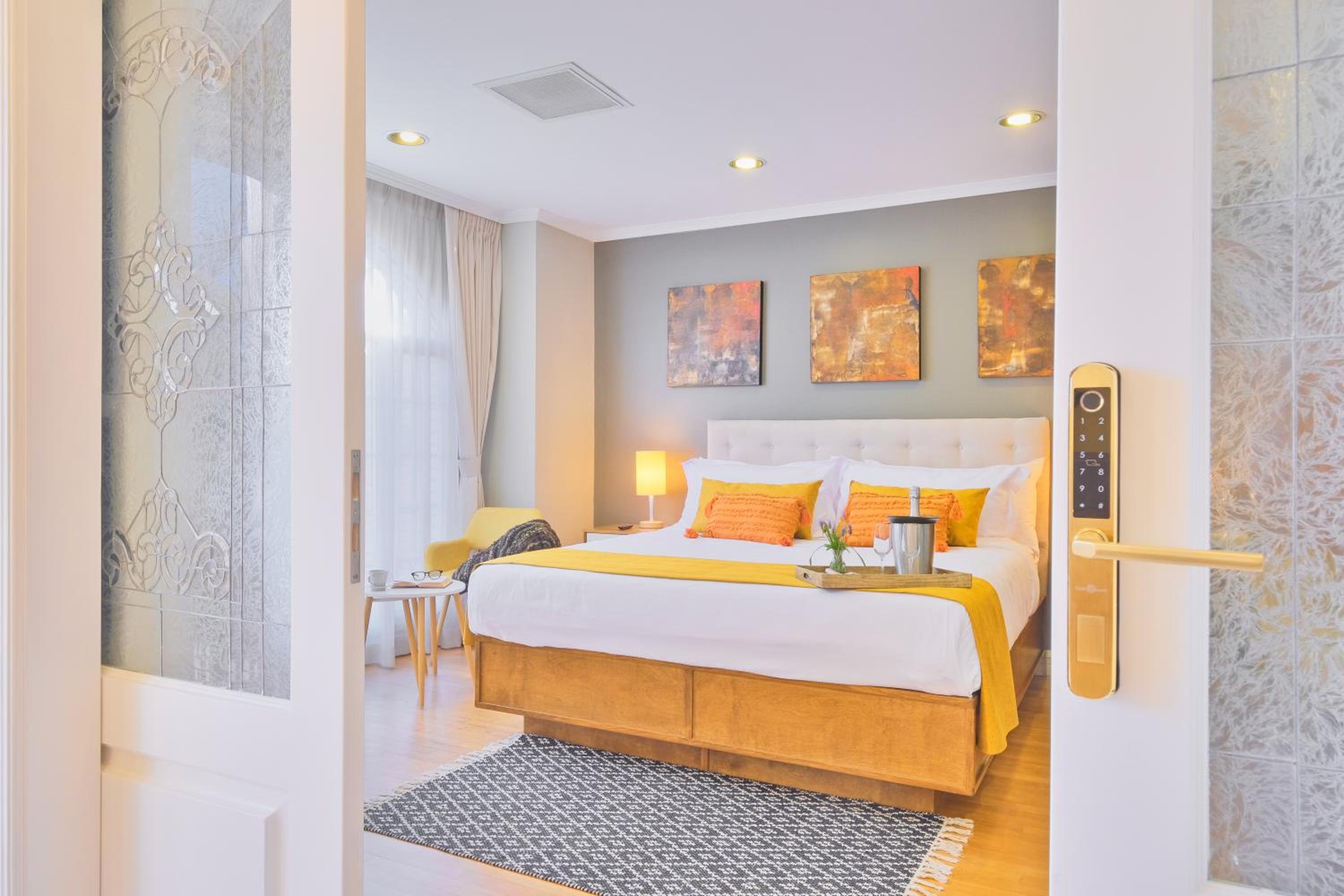 King Room