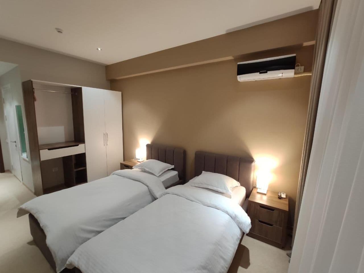 Standard Twin Room - Photo 23