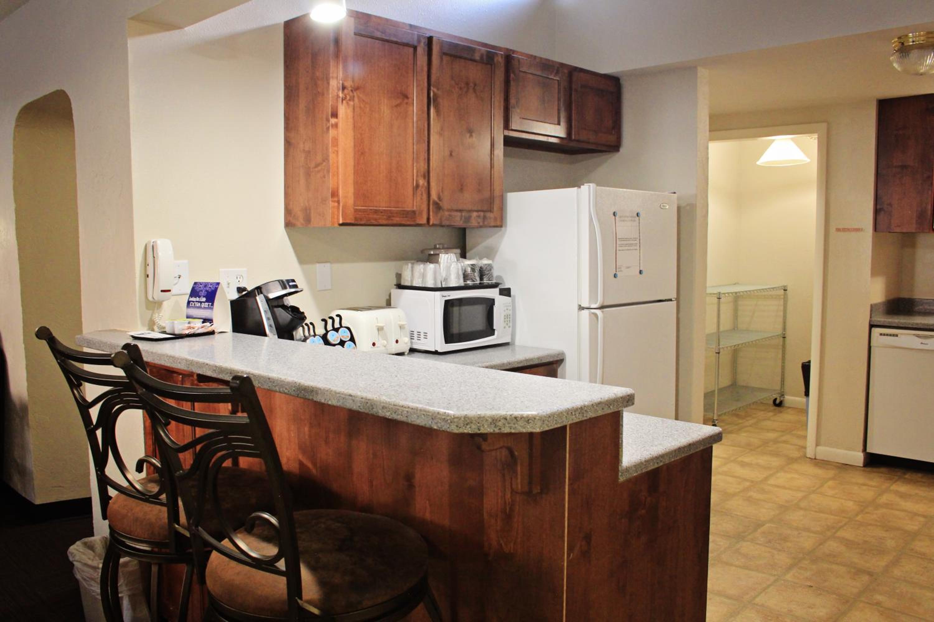 Three-Bedroom House photo 2