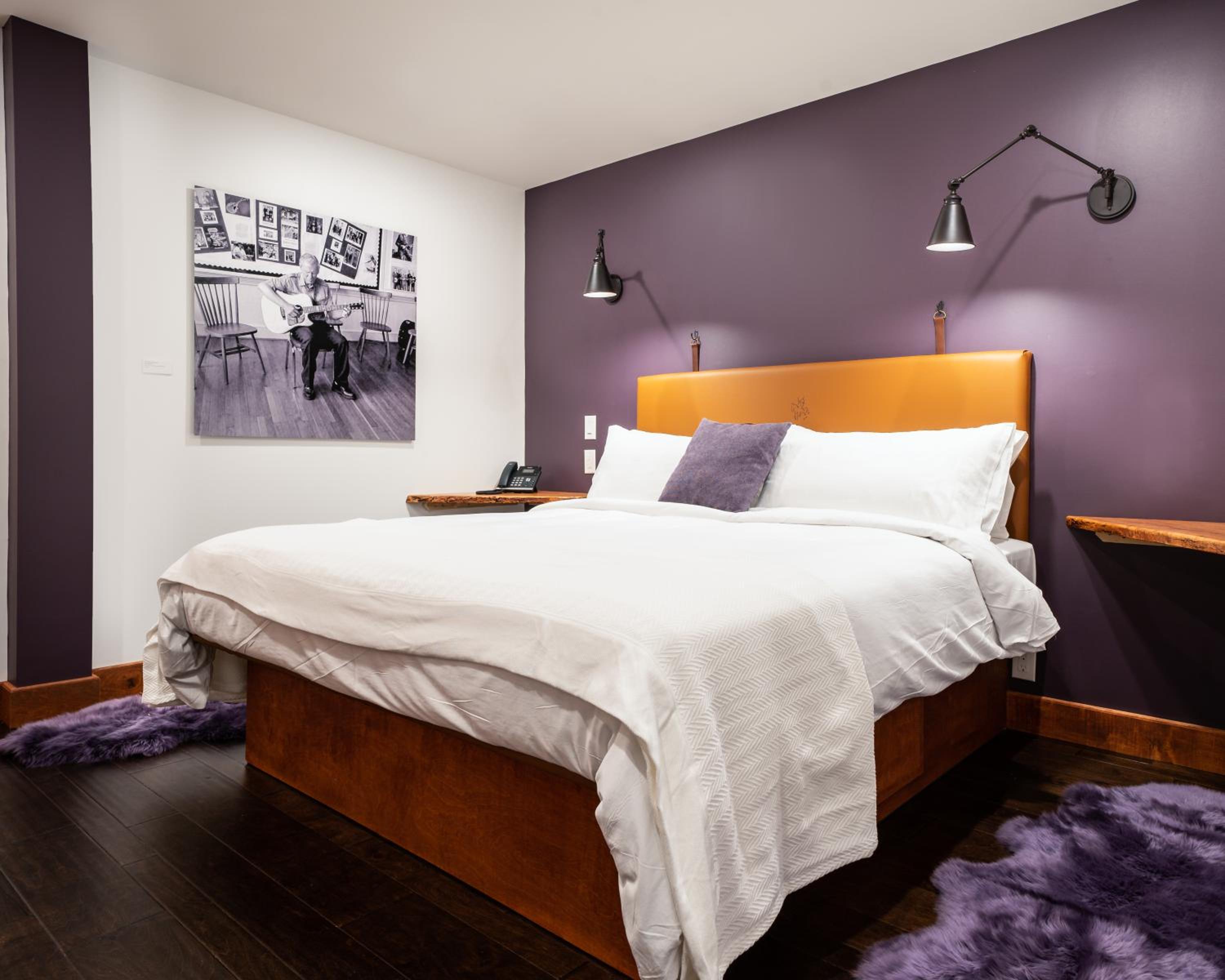 Standard King Room photo 1