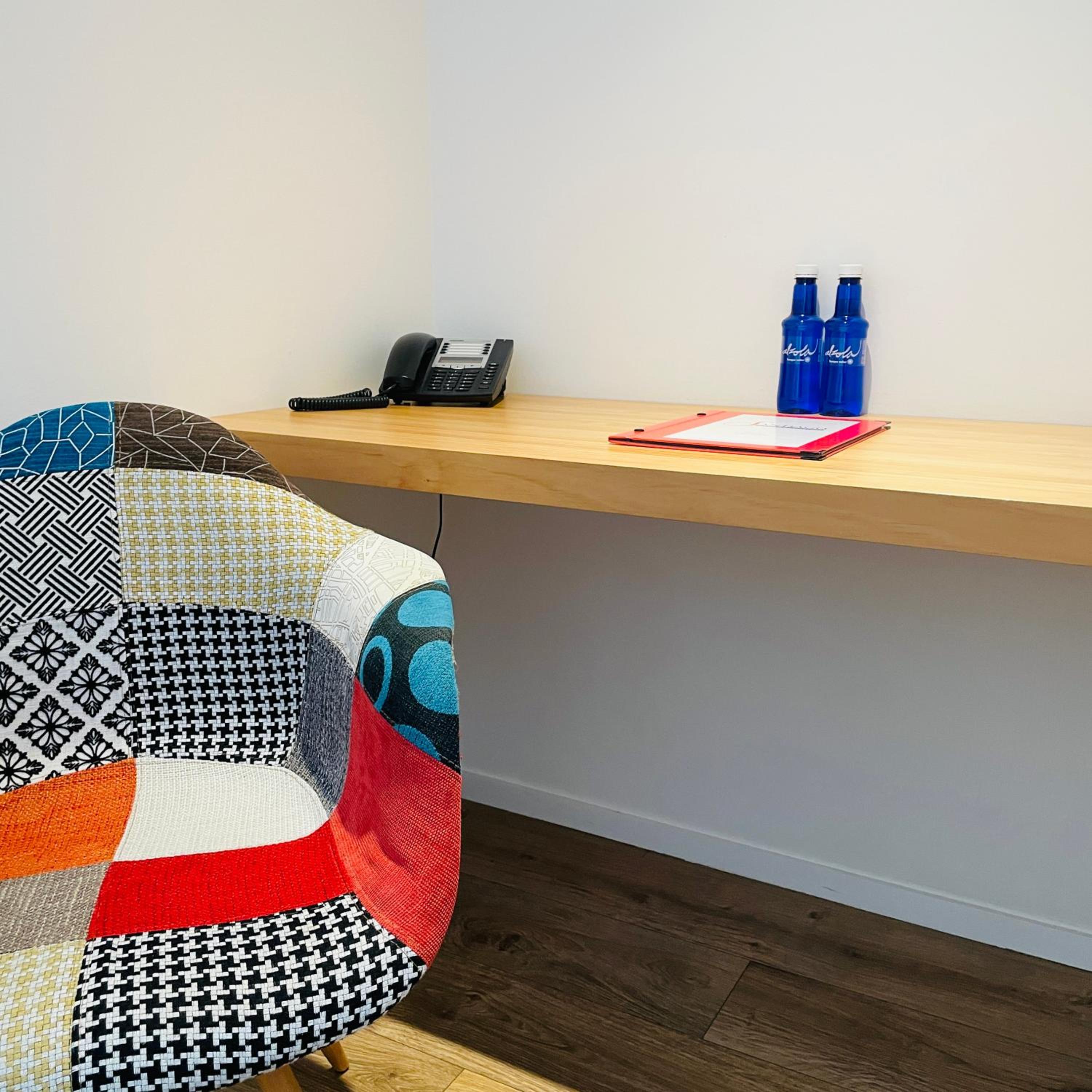 Double Room with Bath - Photo 2