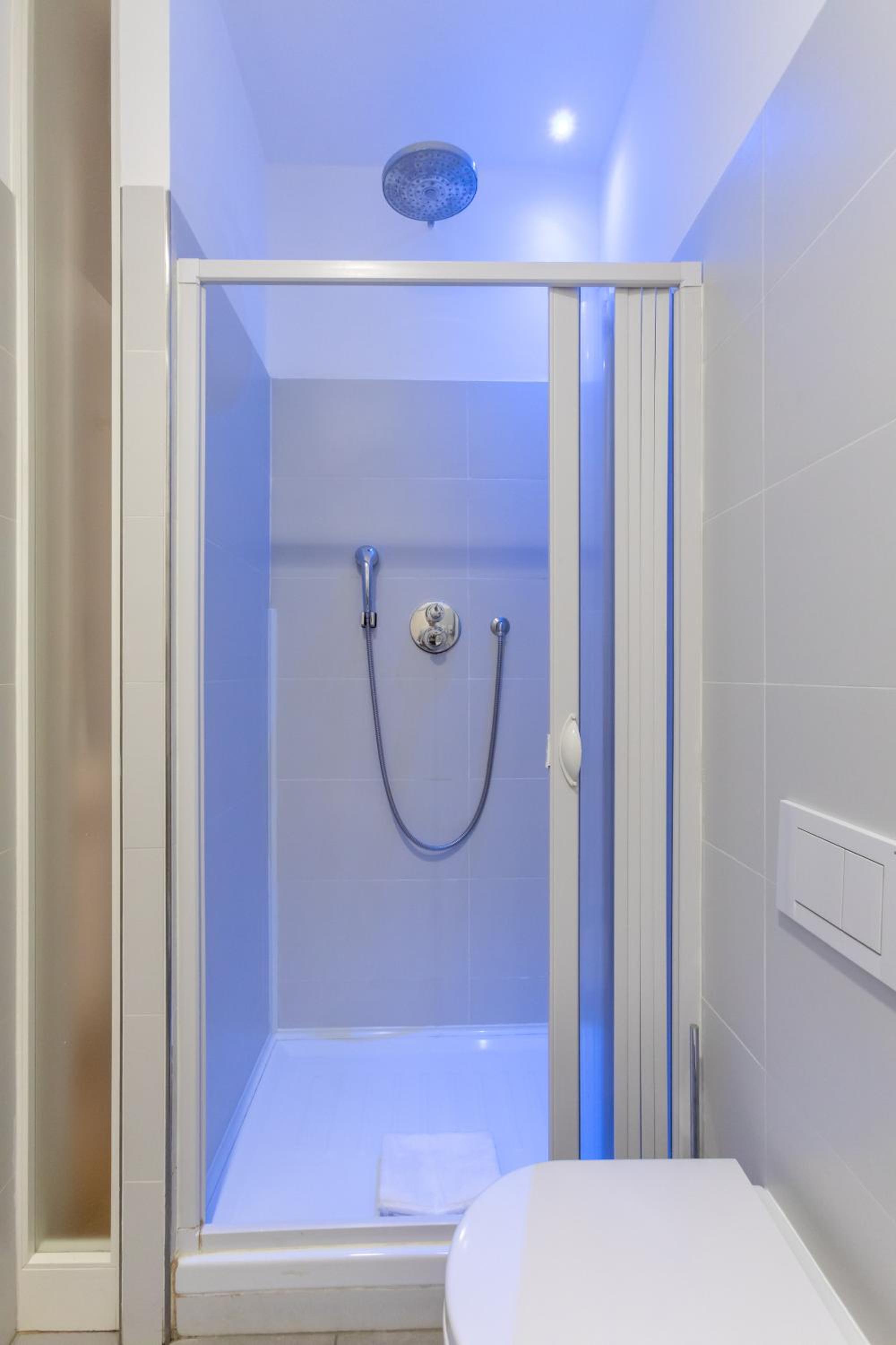 Superior Triple Room photo 3