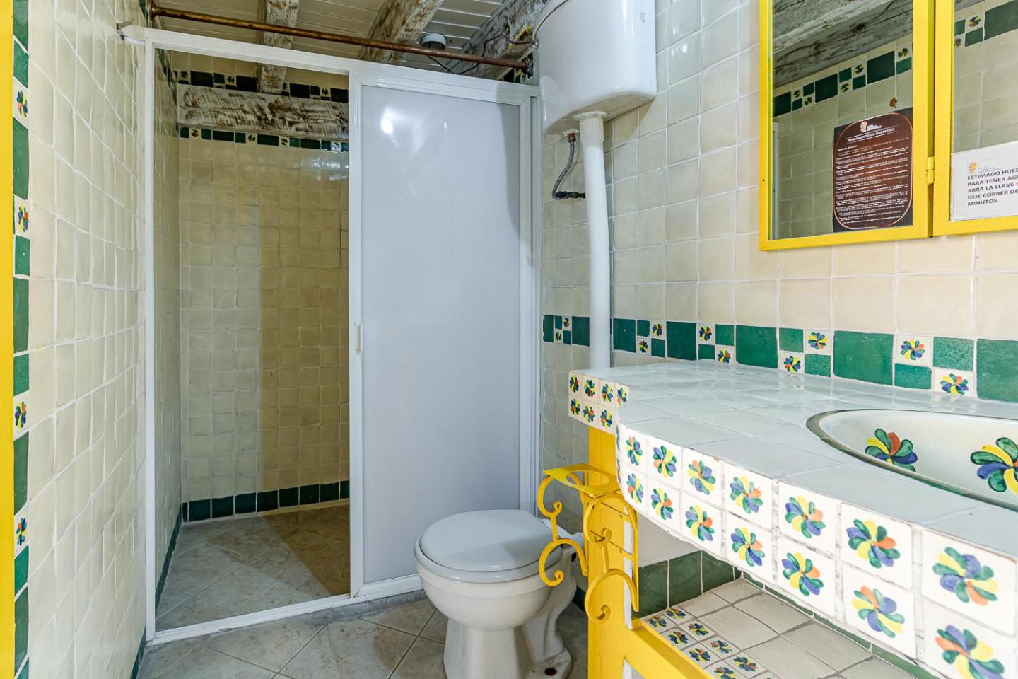 Standard Triple Room photo 2