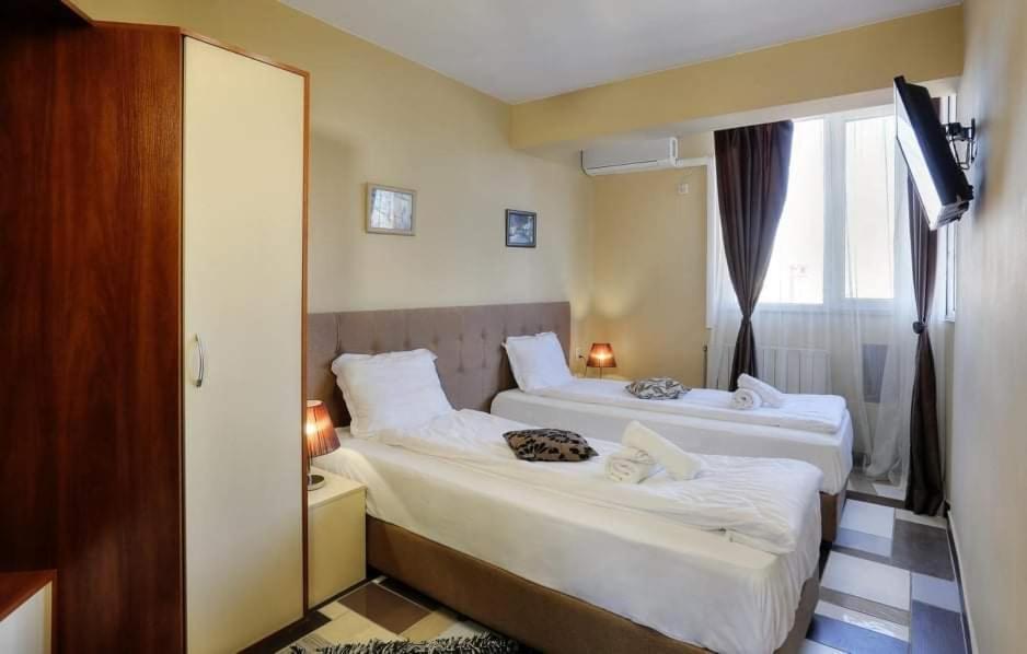 Double or Twin Room photo 1