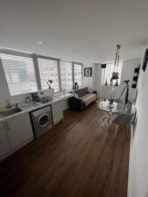 One-Bedroom Apartment - Photo 55