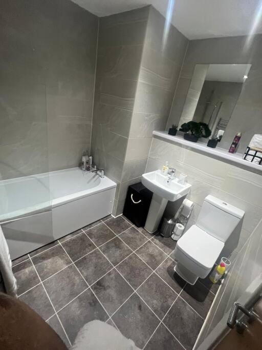 One-Bedroom Apartment - Photo 50