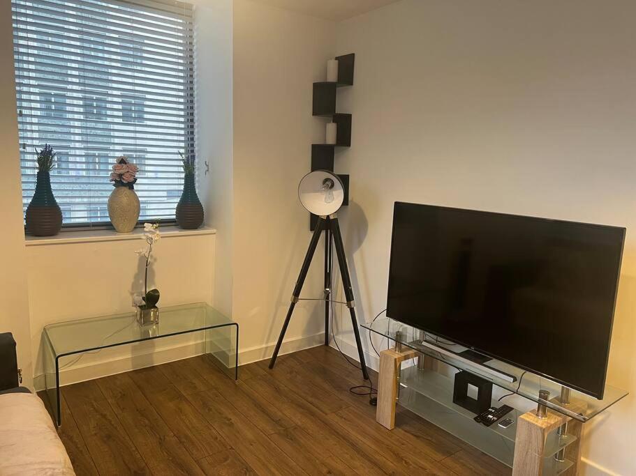 One-Bedroom Apartment - Photo 52