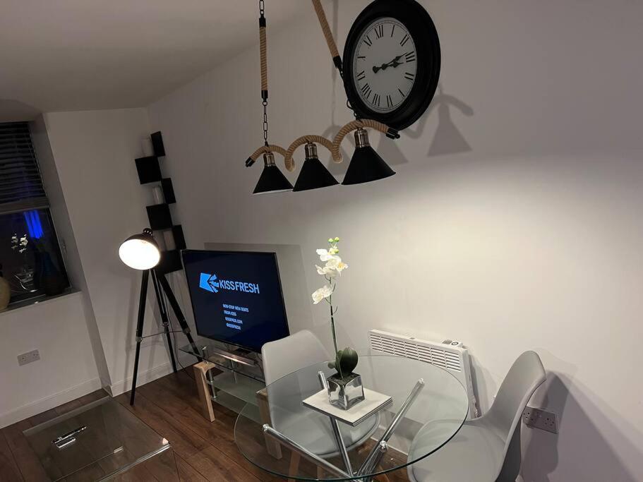 One-Bedroom Apartment - Photo 17
