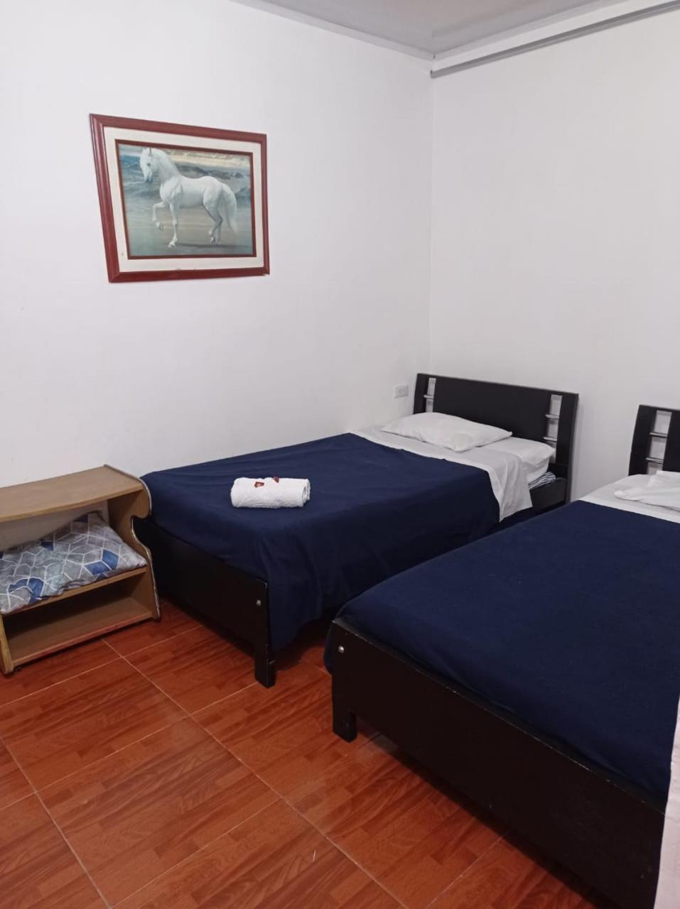 Twin Room with Private Bathroom photo 3