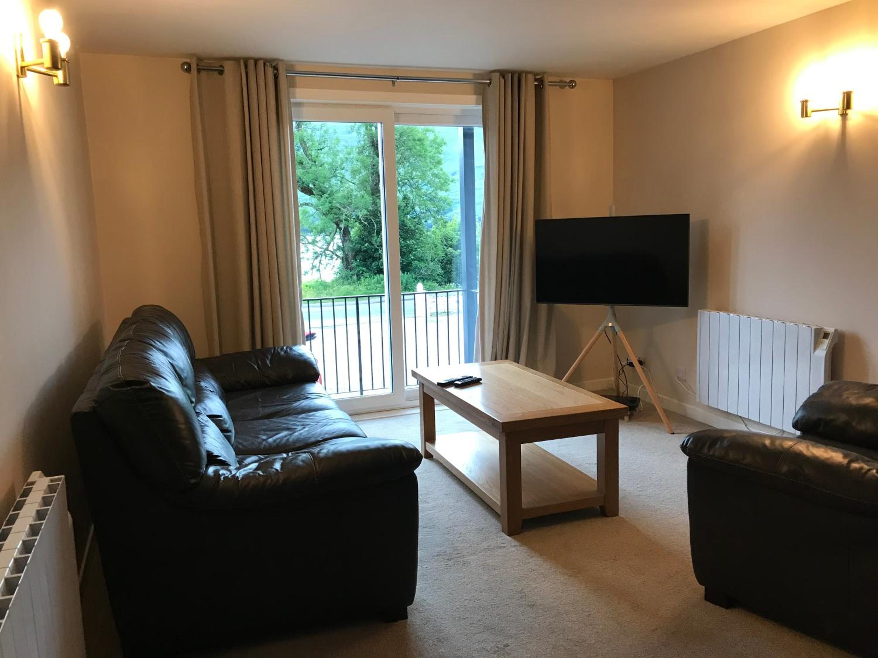 One-Bedroom Apartment - Photo 13