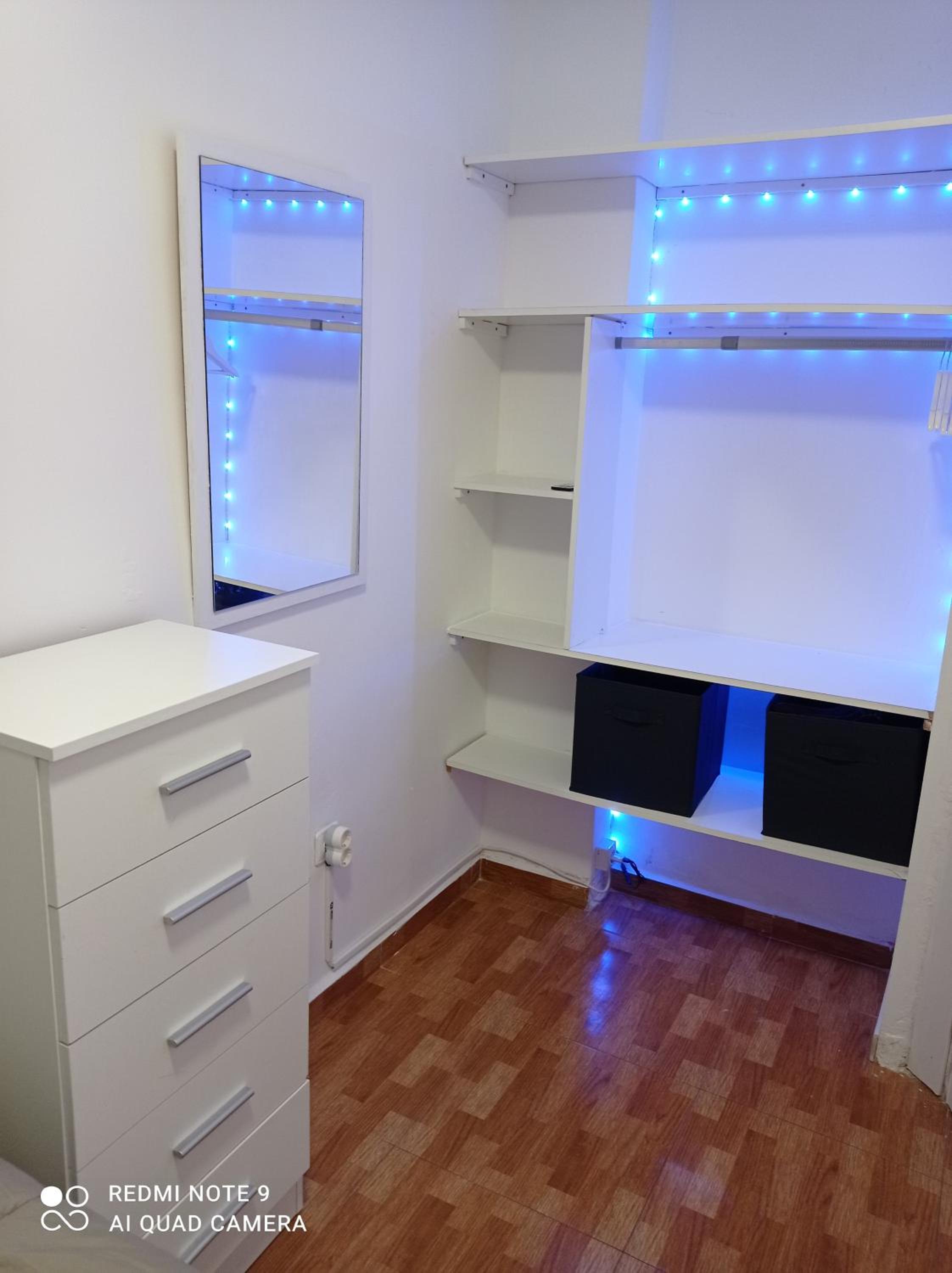 Apartment - Photo 9