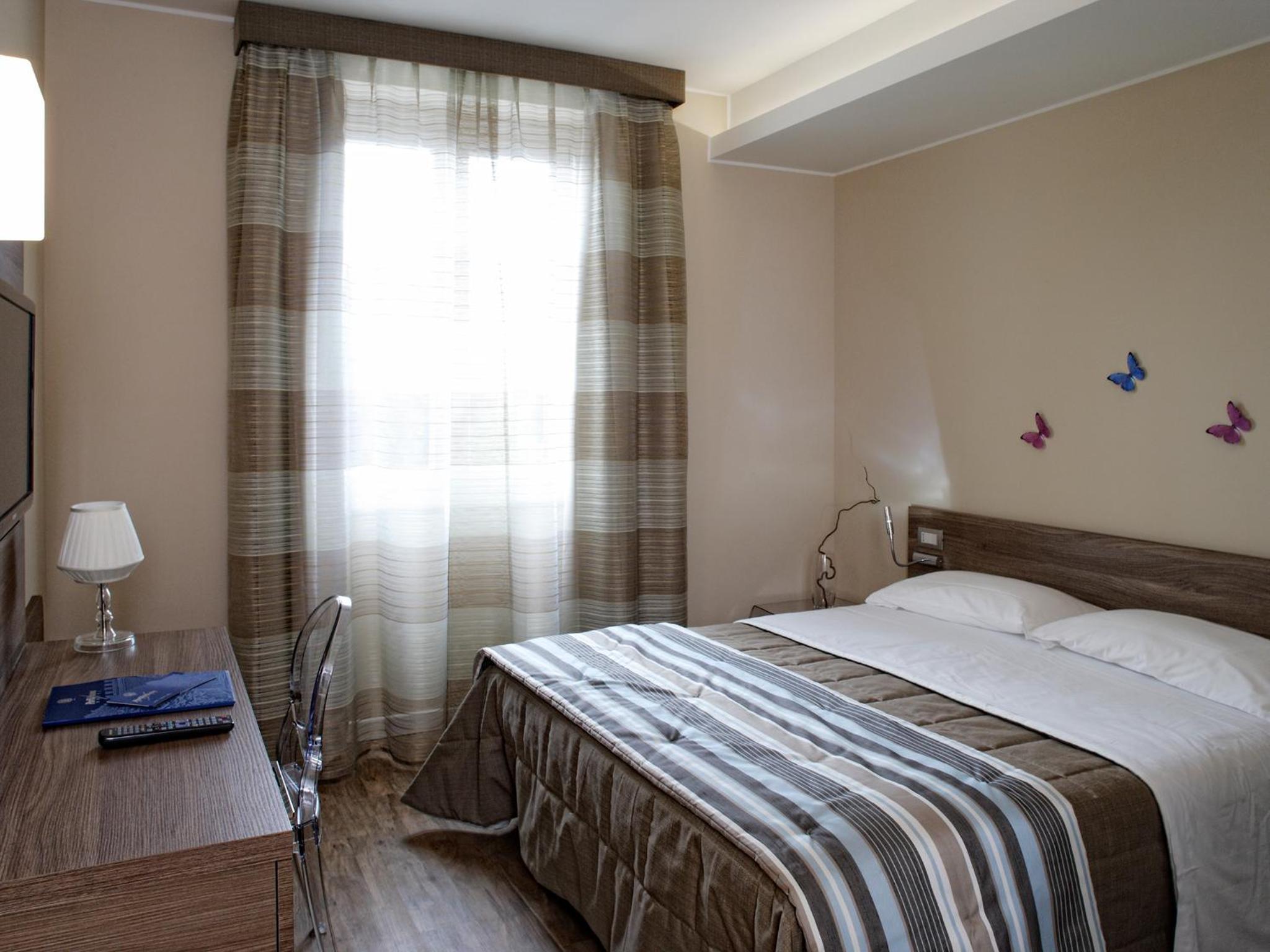 Superior Double Room - Photo 3