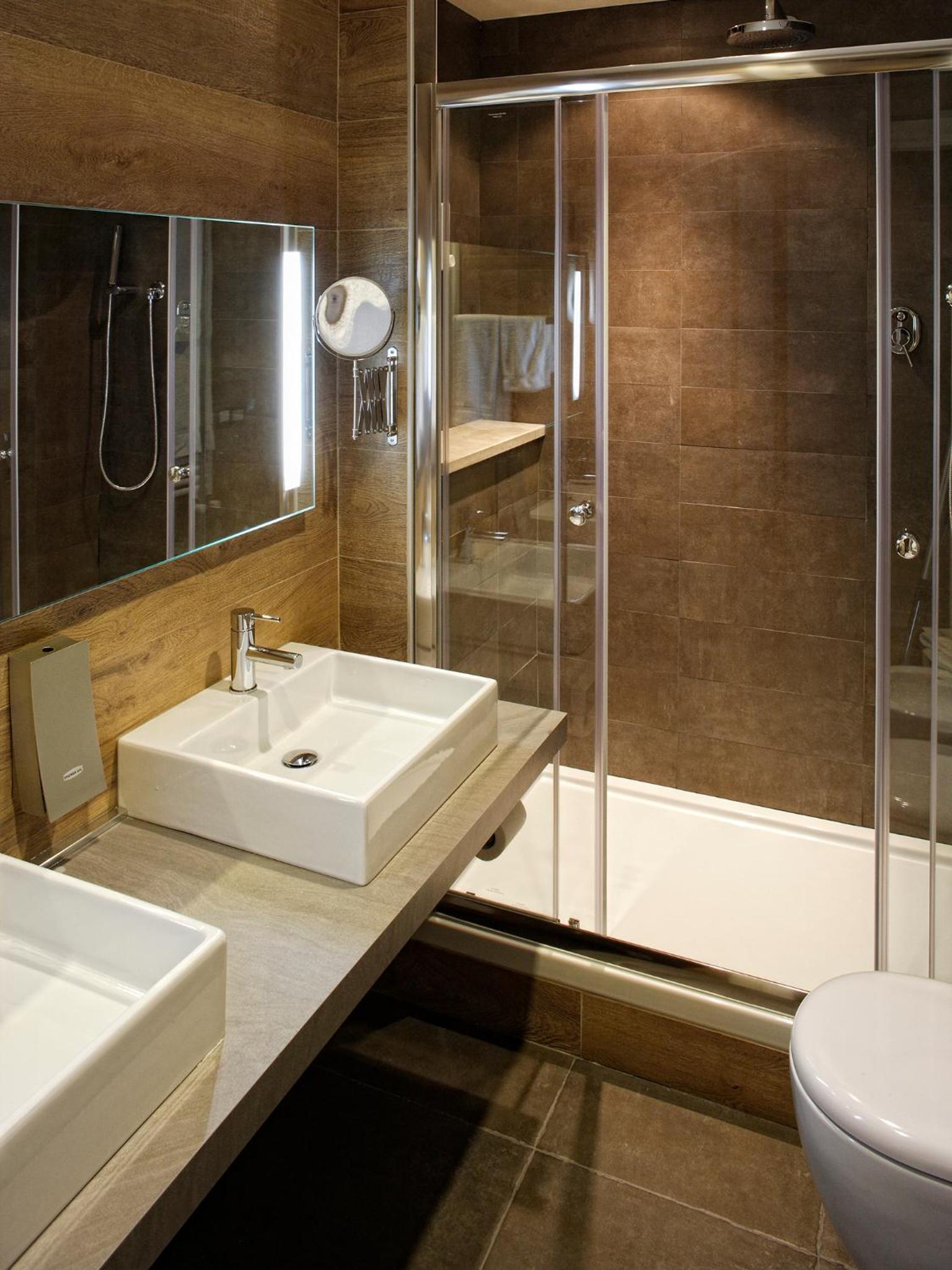 Superior Double Room - Photo 12