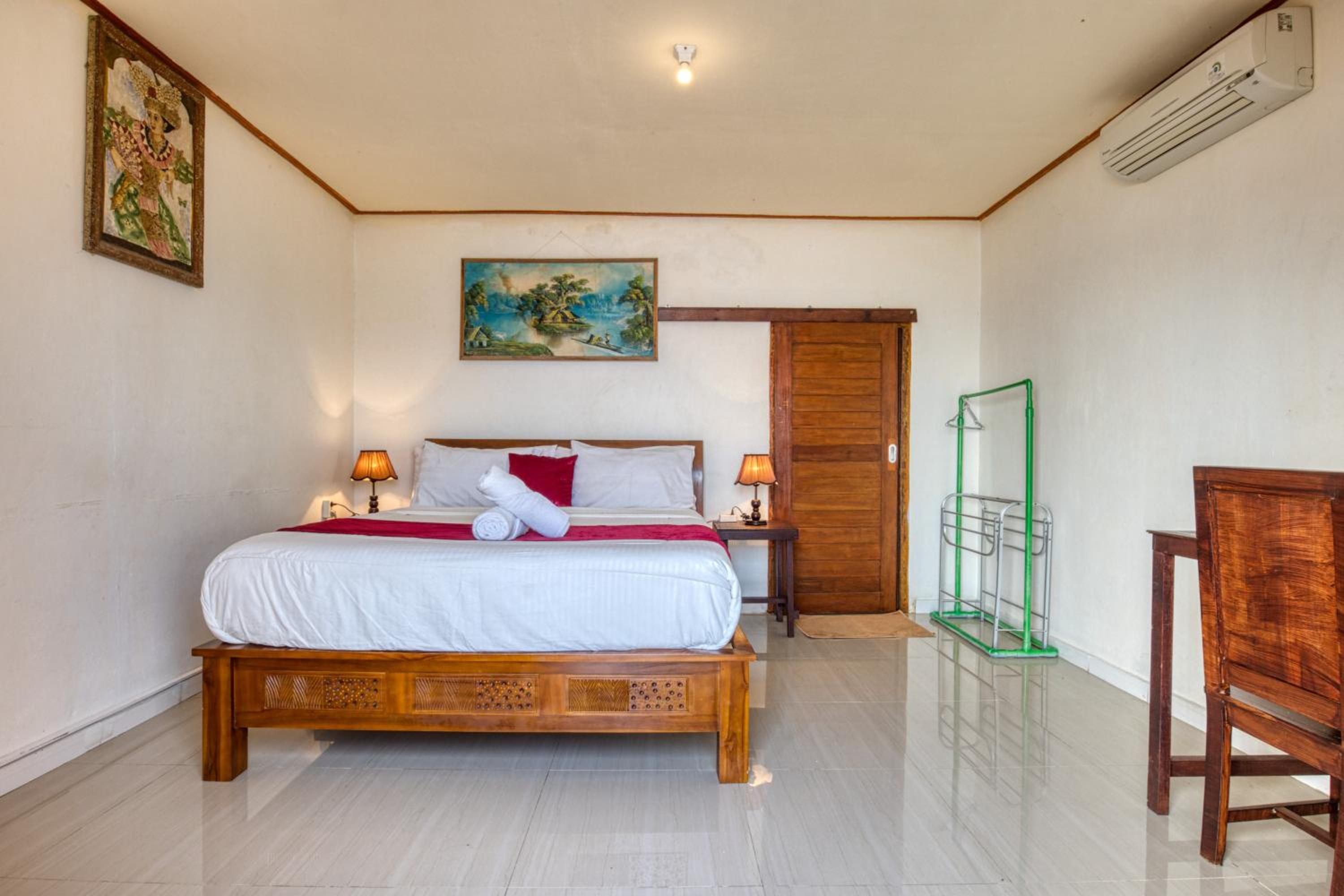 Double Room with Balcony and Sea View - Photo 13