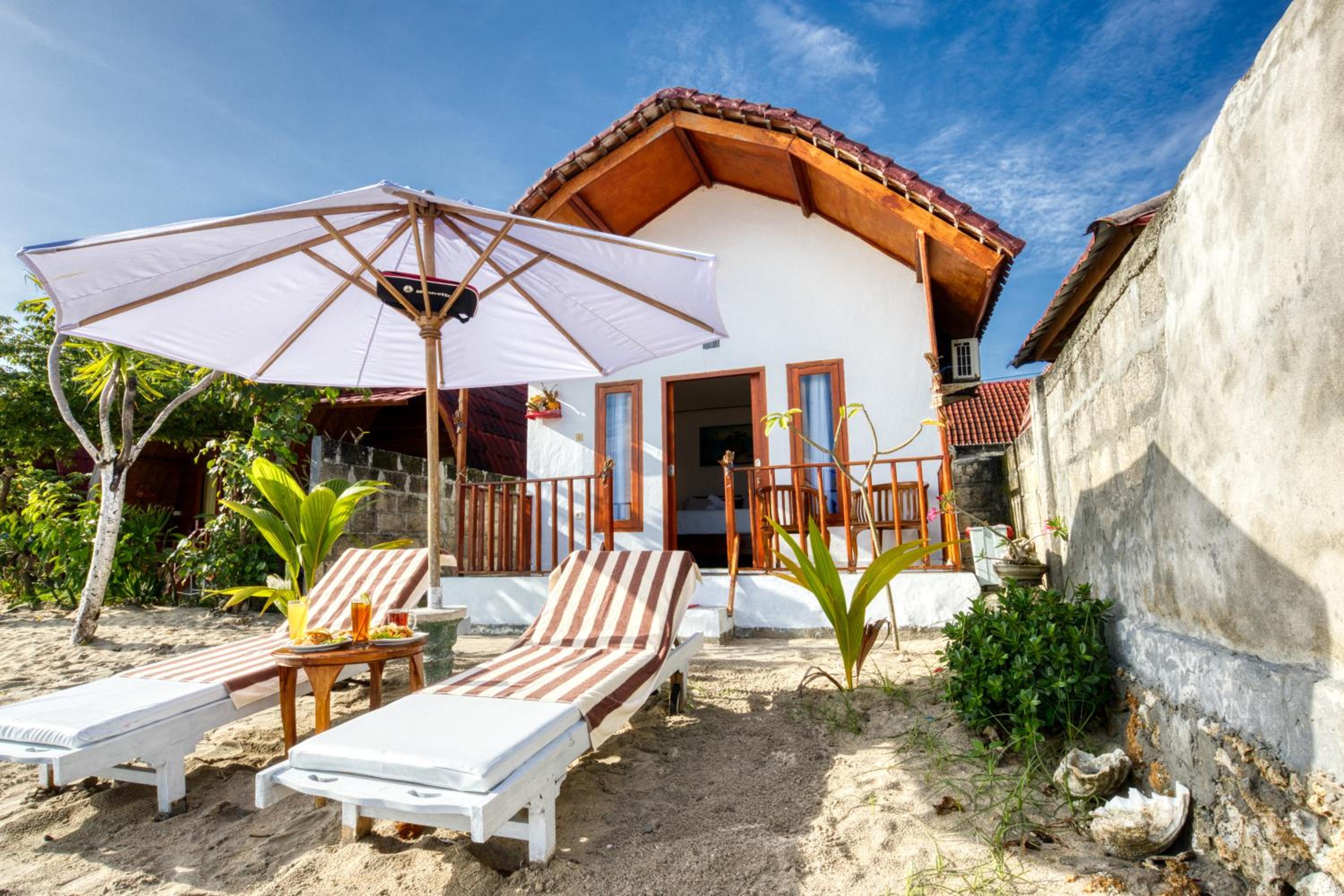 Double Room with Balcony and Sea View - Photo 16