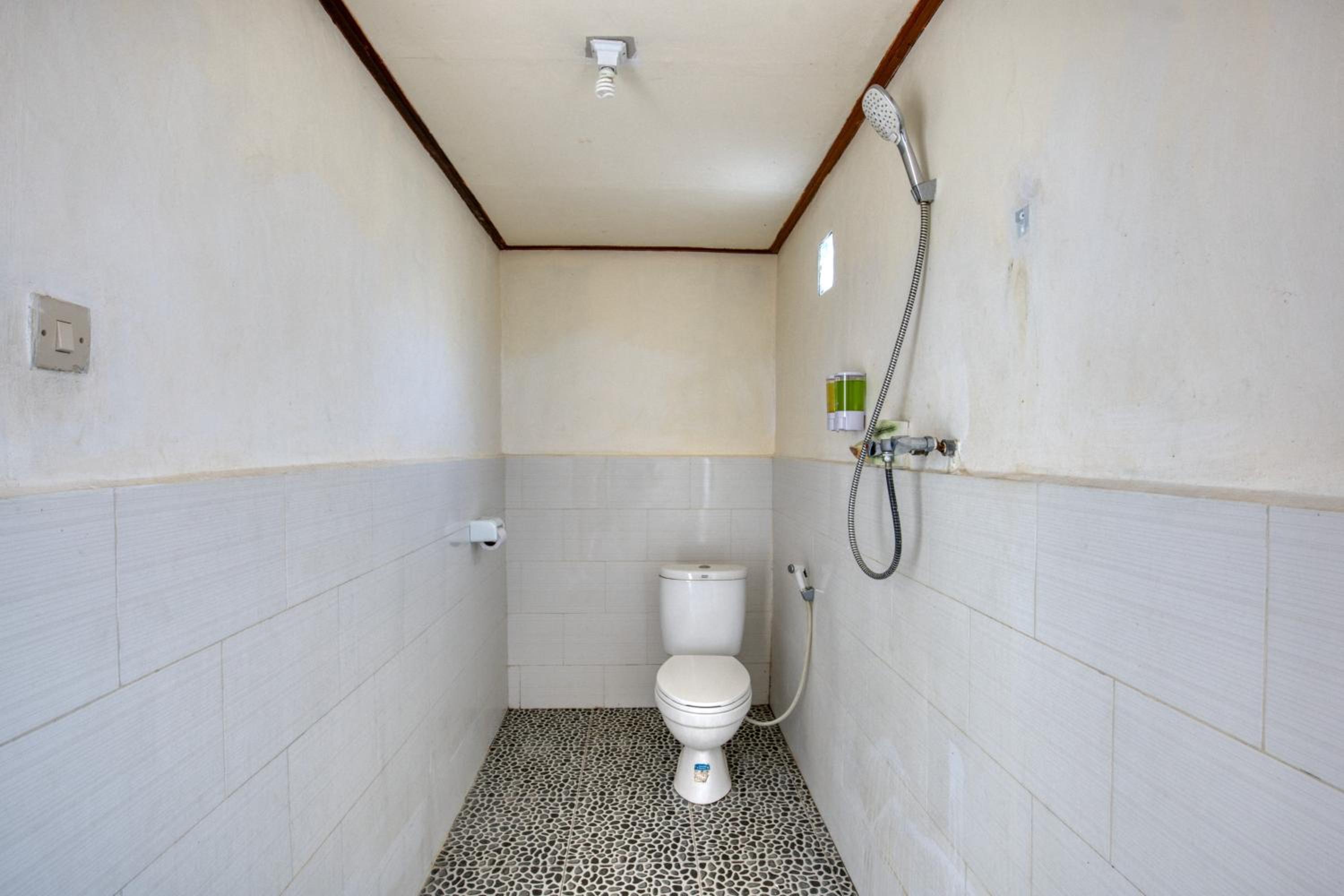 Double Room with Balcony and Sea View - Photo 7