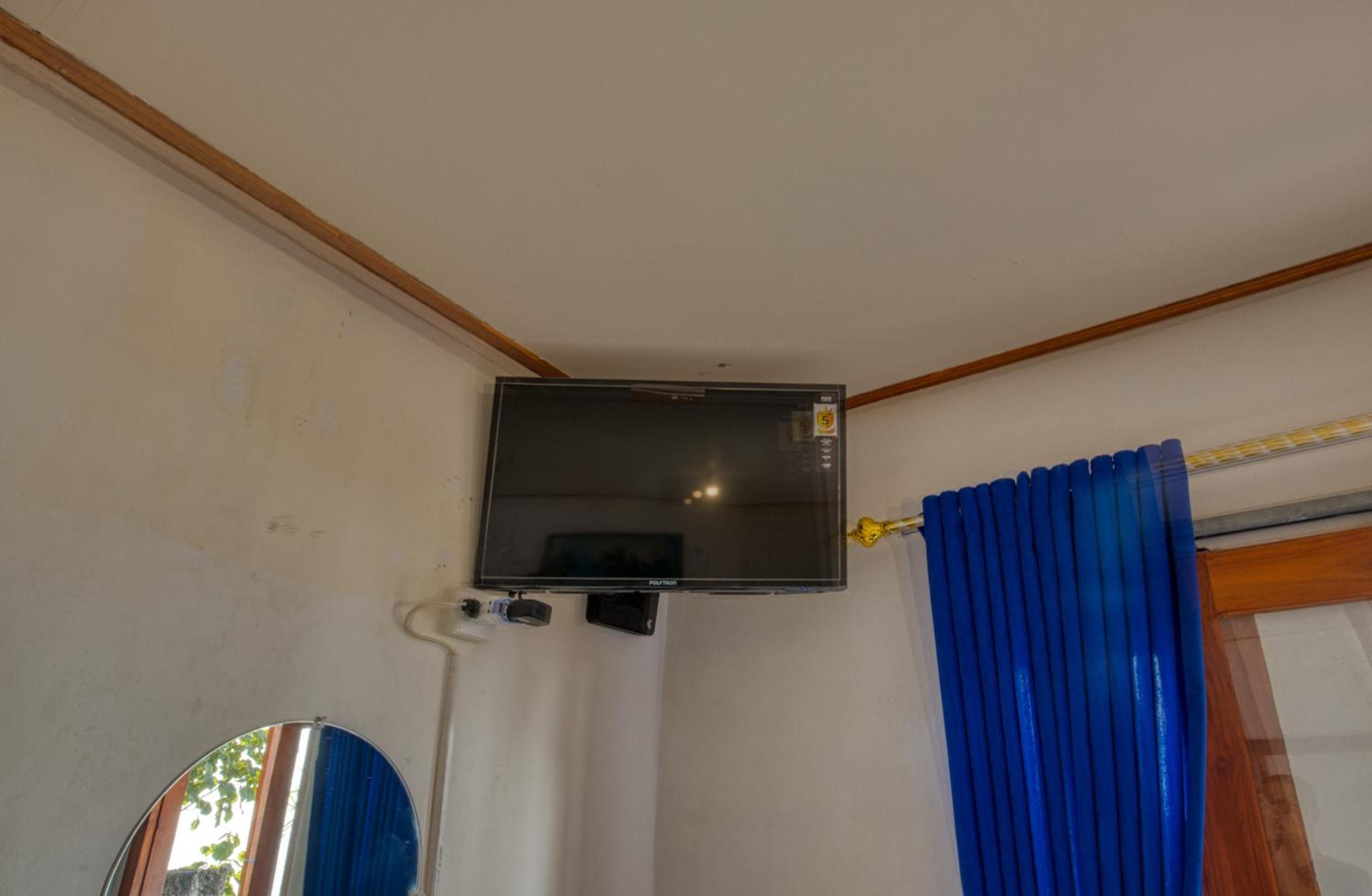 Double Room with Balcony and Sea View - Photo 4