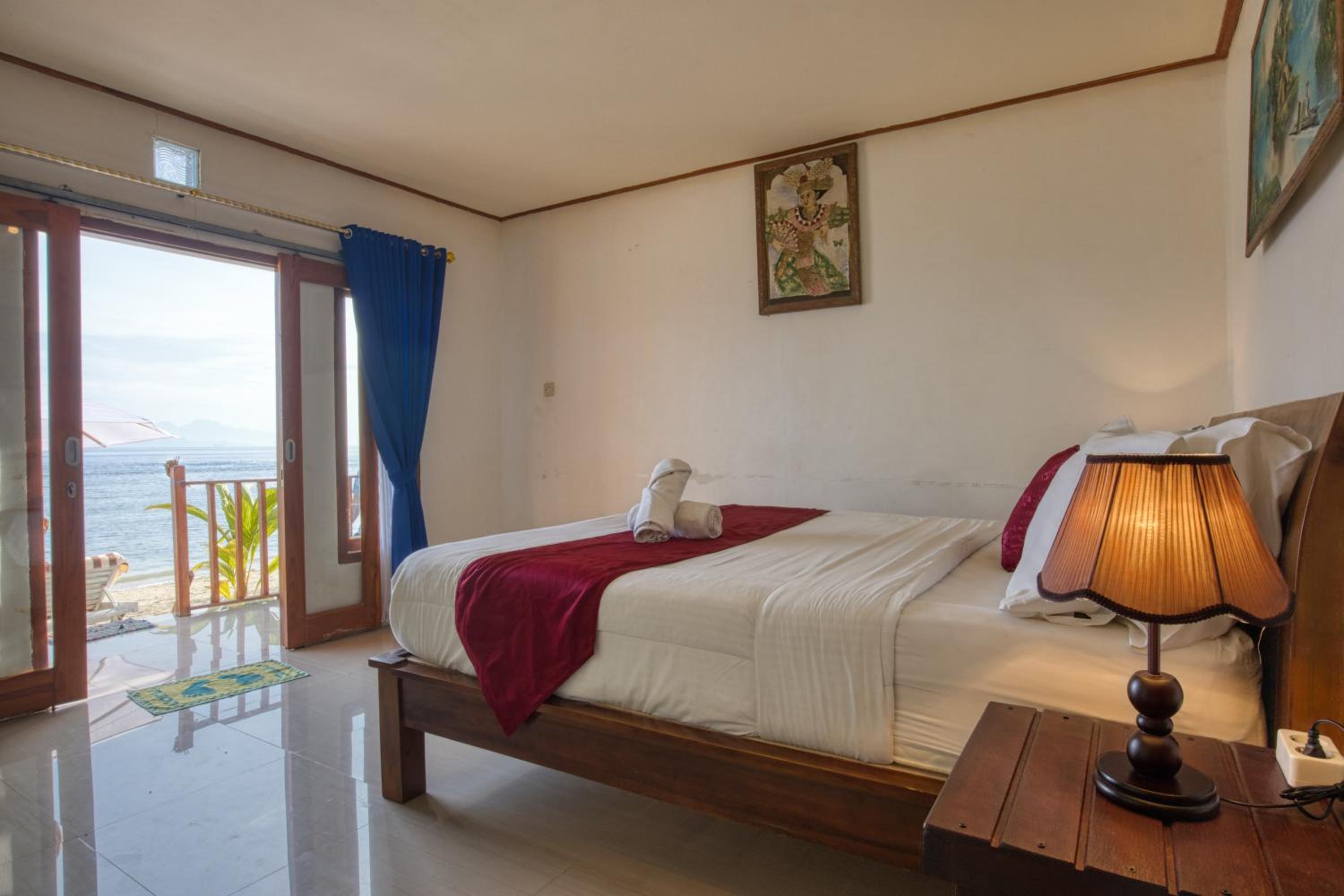 Double Room with Balcony and Sea View - Photo 1