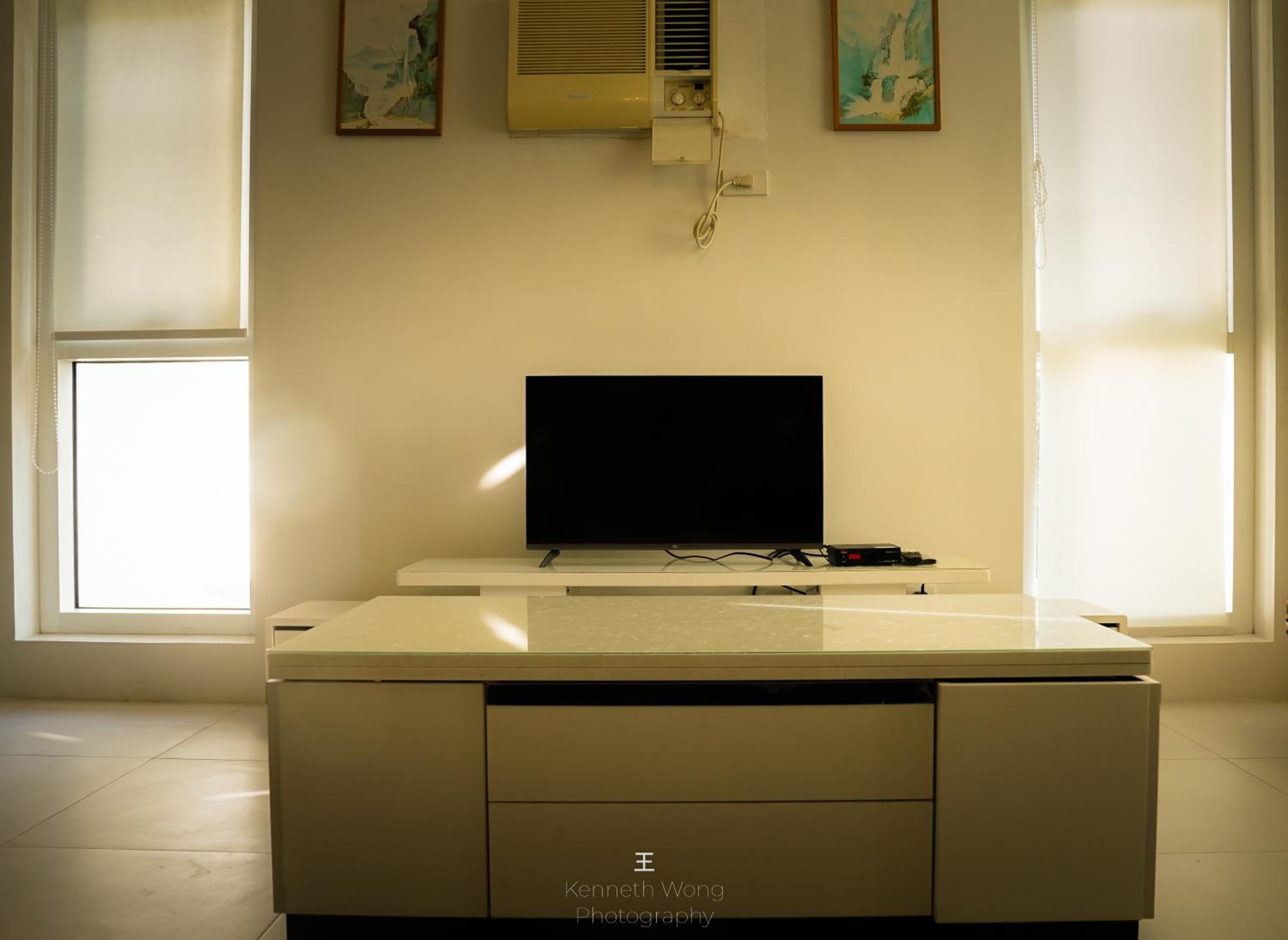 Studio Apartment - Photo 1