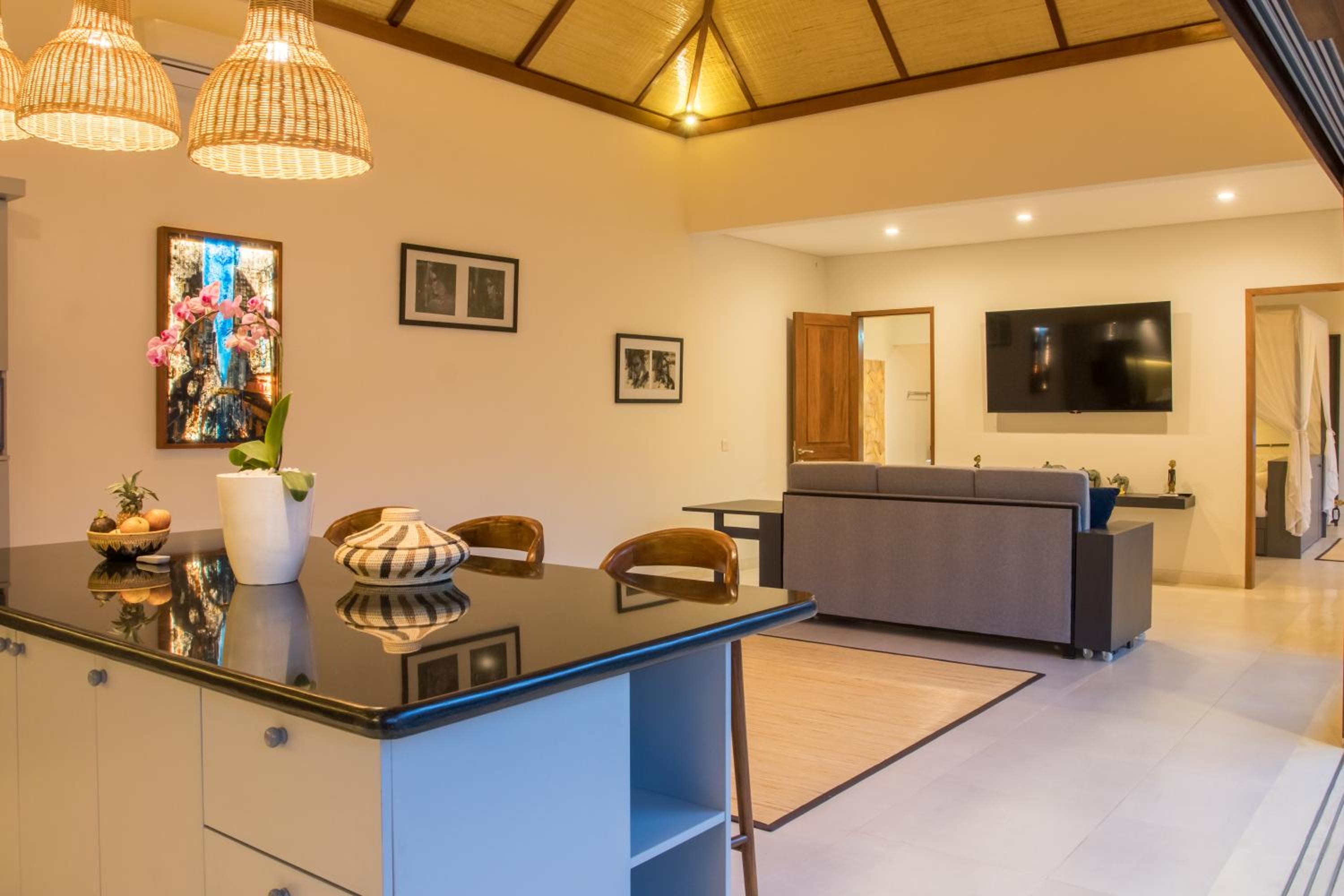 Victoria One-Bedroom Villa - Photo 22