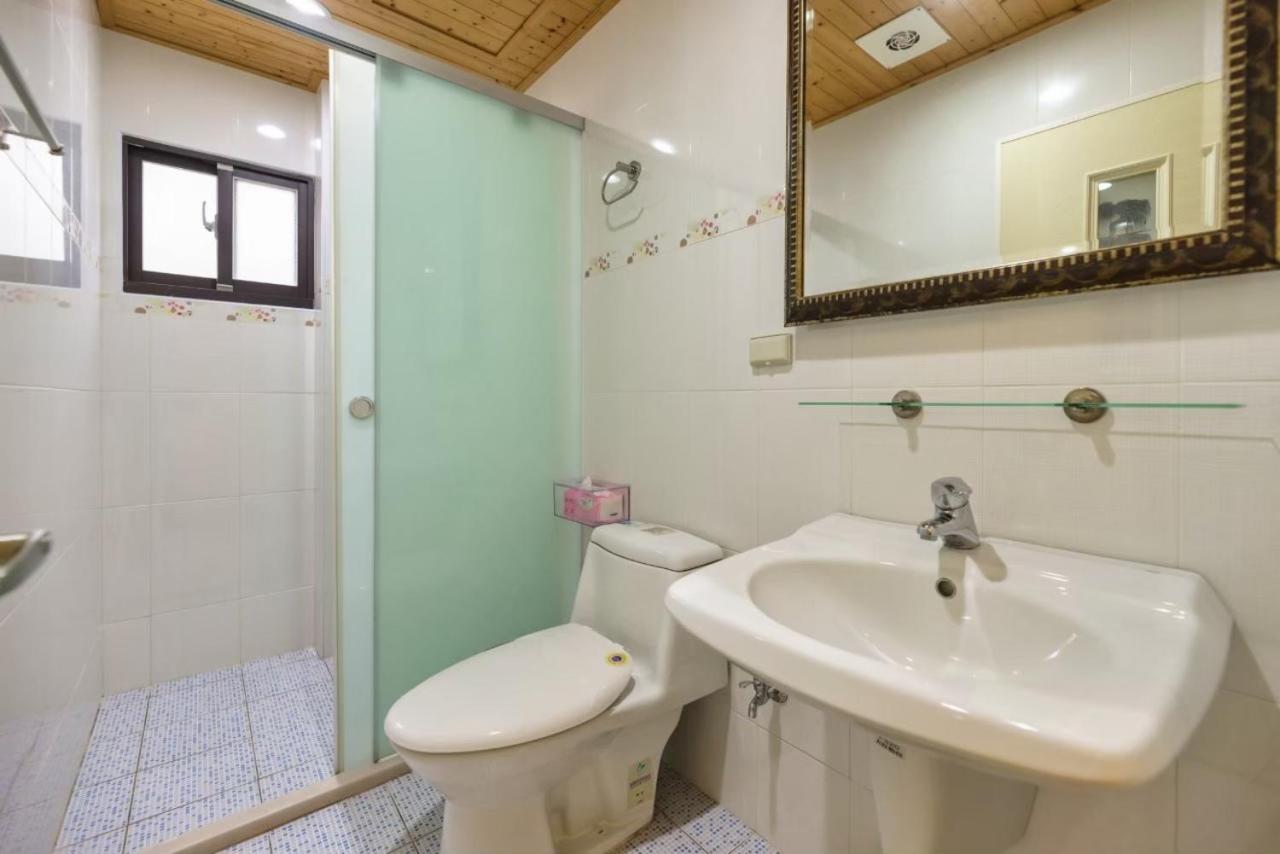Deluxe Double Room with Balcony photo 3