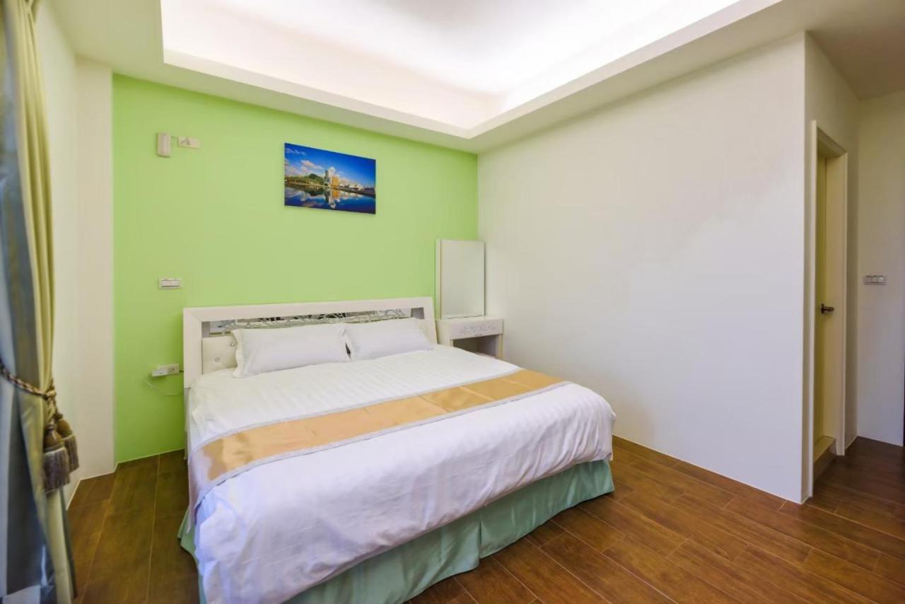Deluxe Double Room with Balcony photo 2