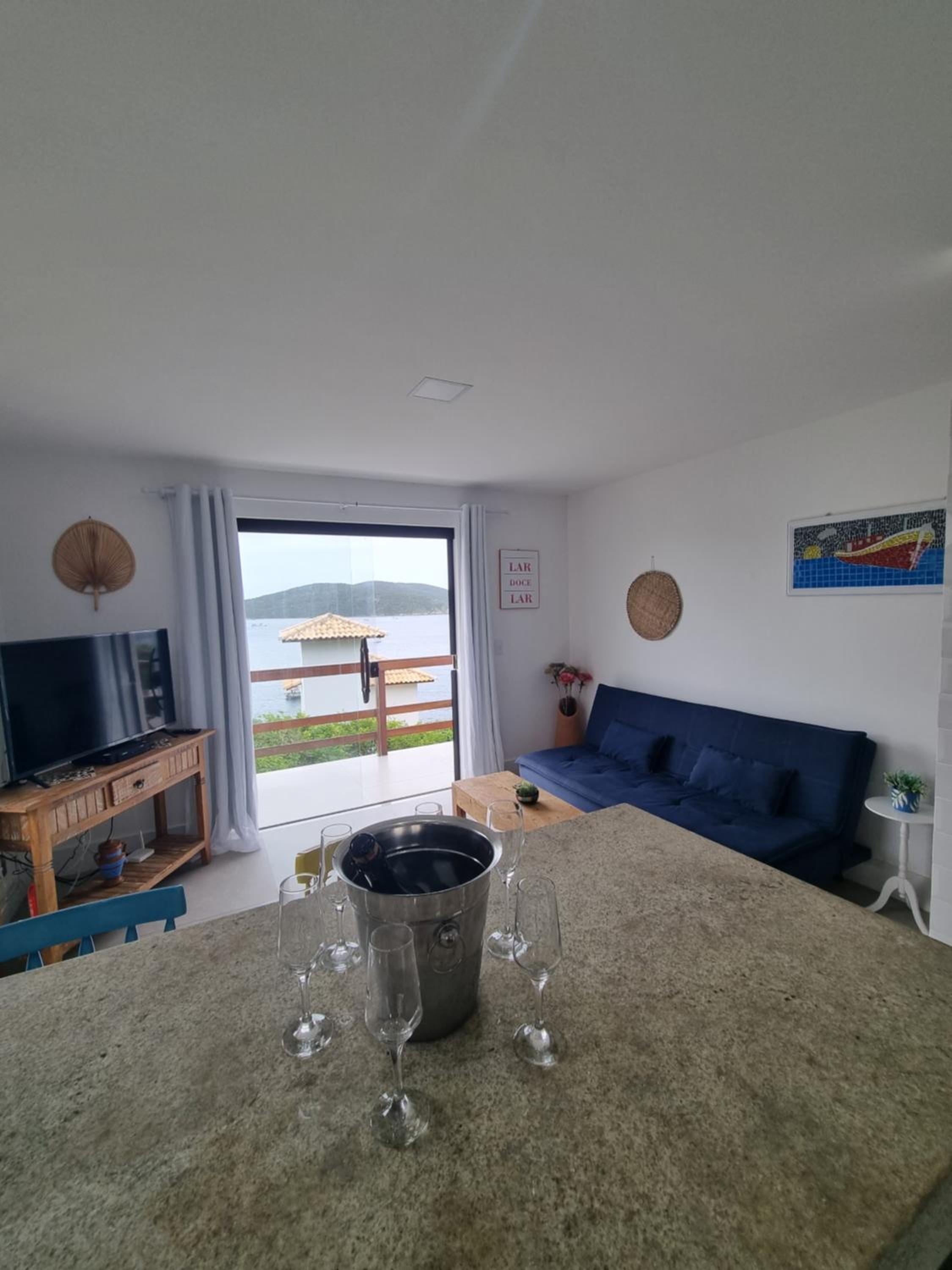 Apartment with Sea View - Photo 2