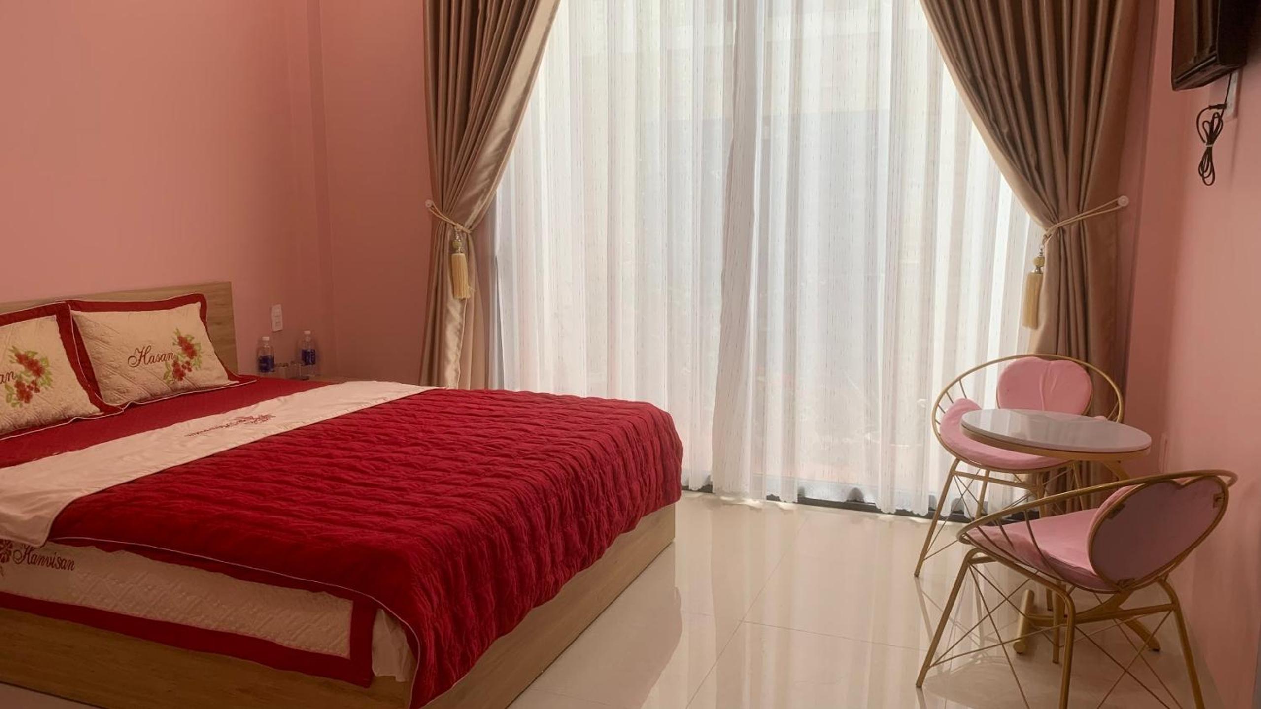 Double Room with Balcony - Photo 5