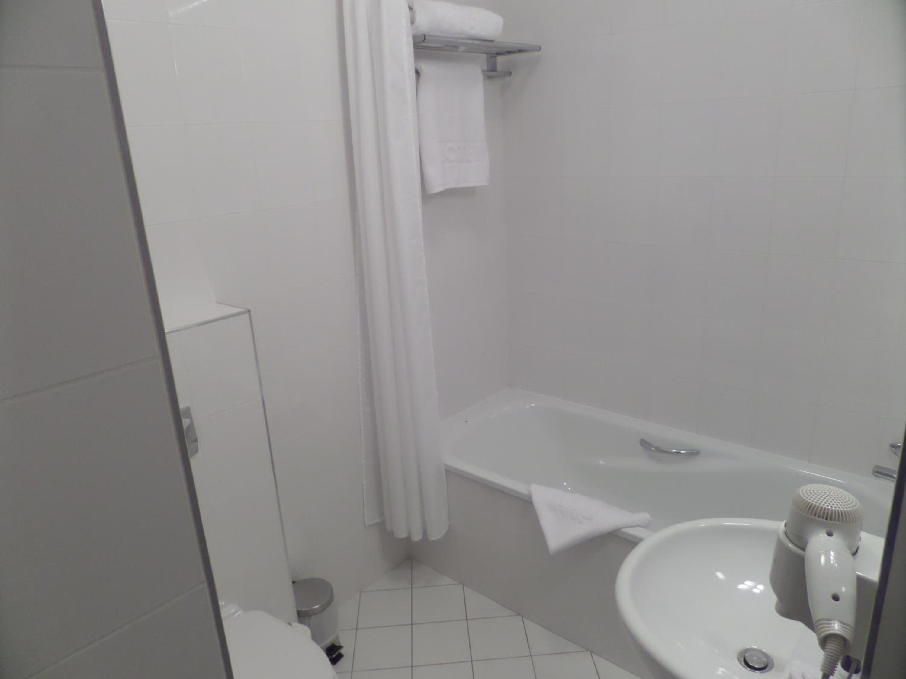 Comfort Triple Room - Photo 6