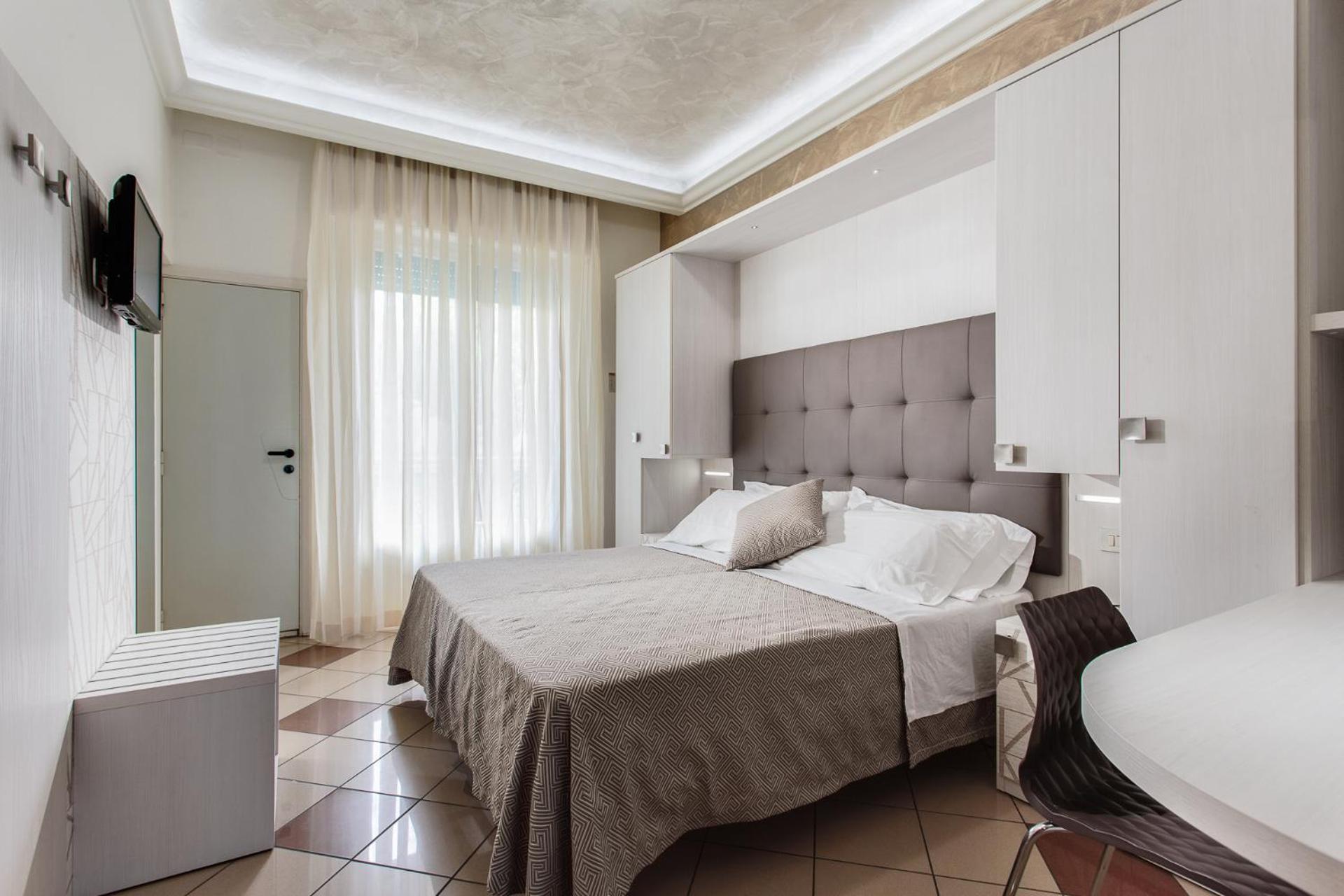 Double Room with Balcony photo 2