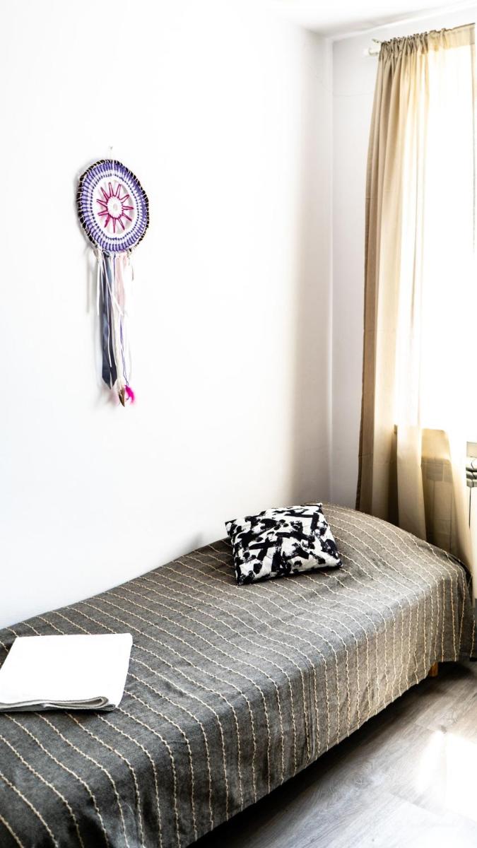 Three-Bedroom Apartment - Photo 23