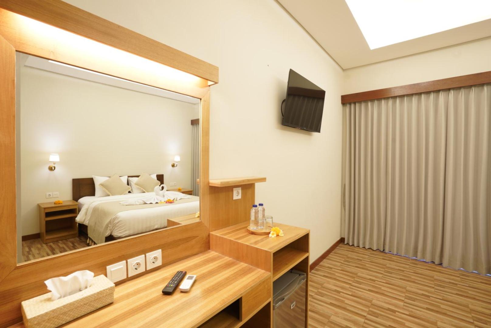 Double Room - Photo 11