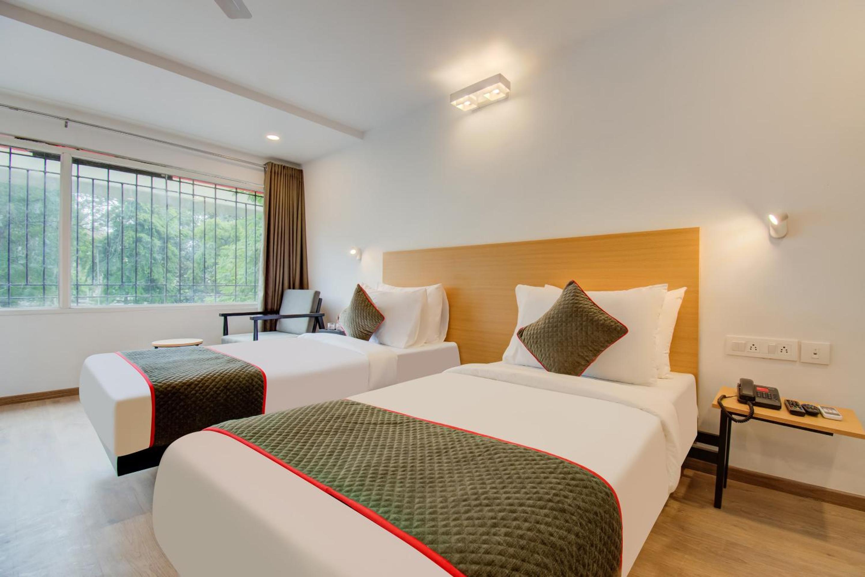 Superior King Room - Photo 1
