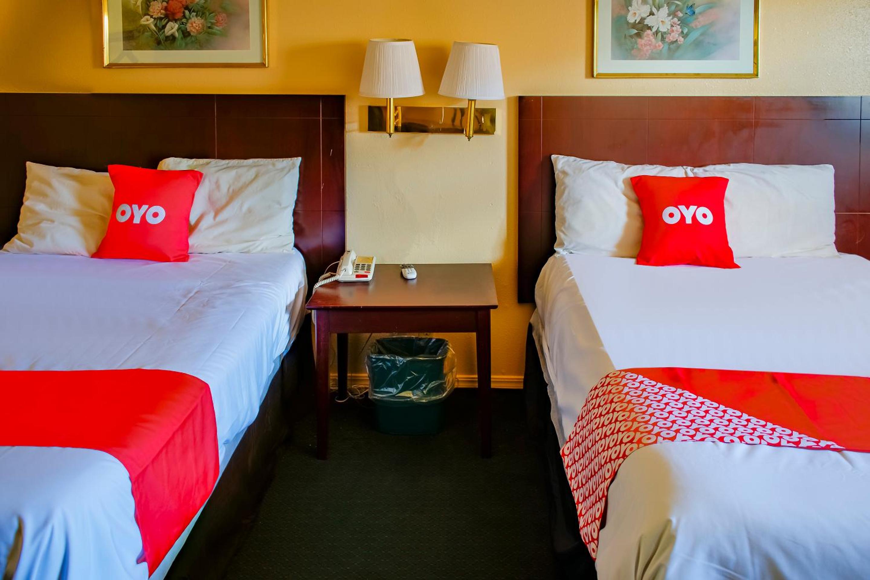 Double Room with Two Double Beds - Photo 3