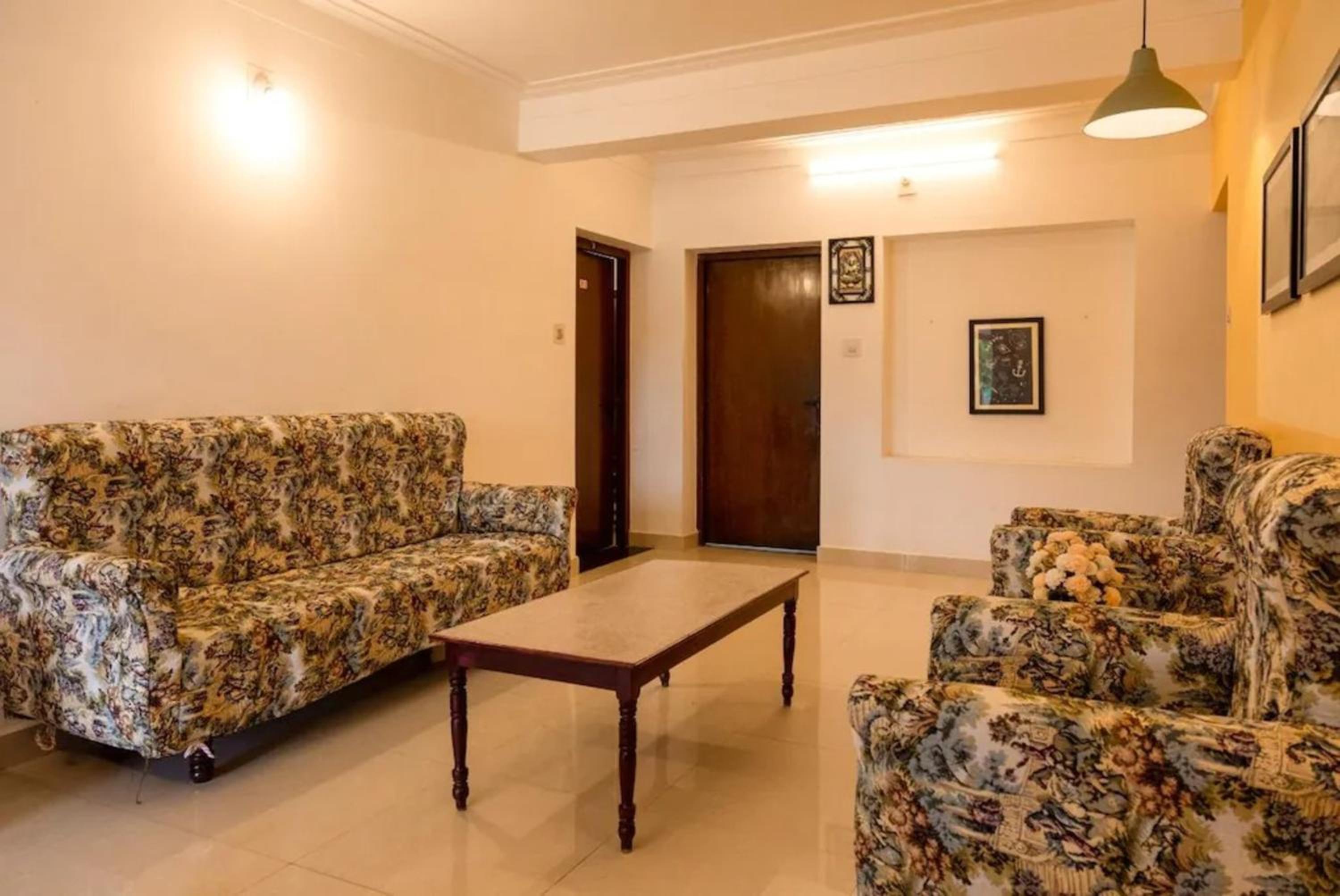 Standard Double Room - Photo 8