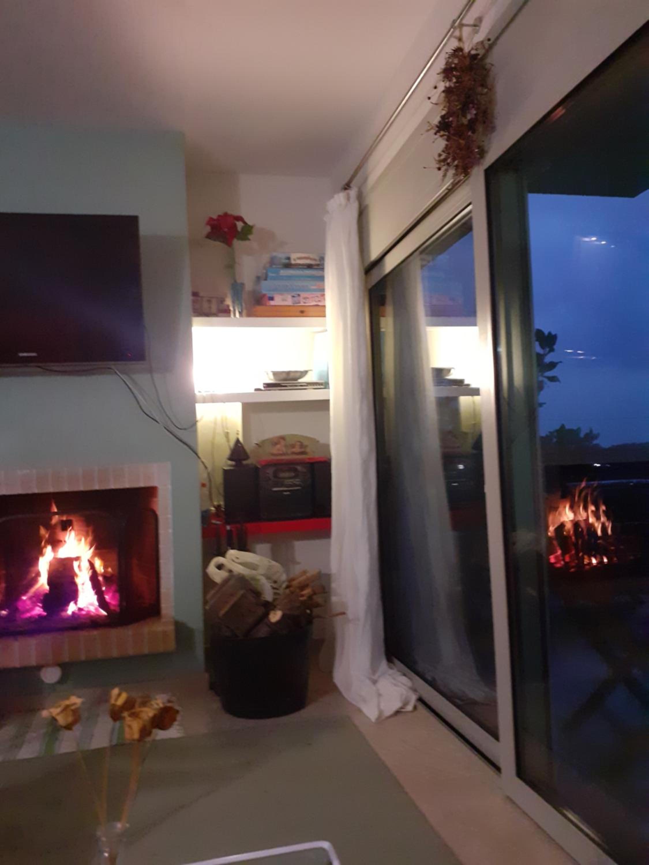 Classic Two-Bedroom Family Apartment with Sea View