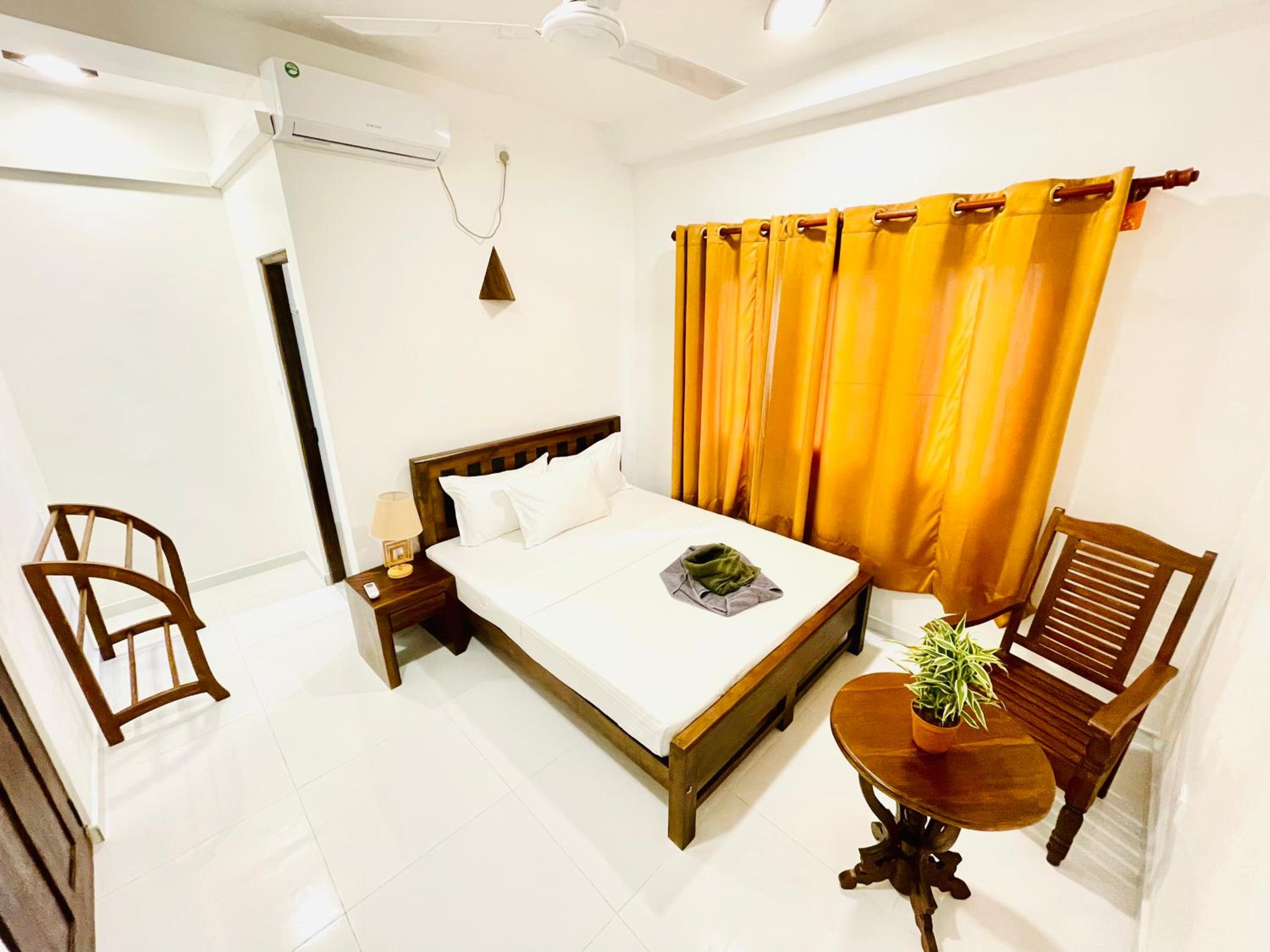 Standard Double Room - Photo 2