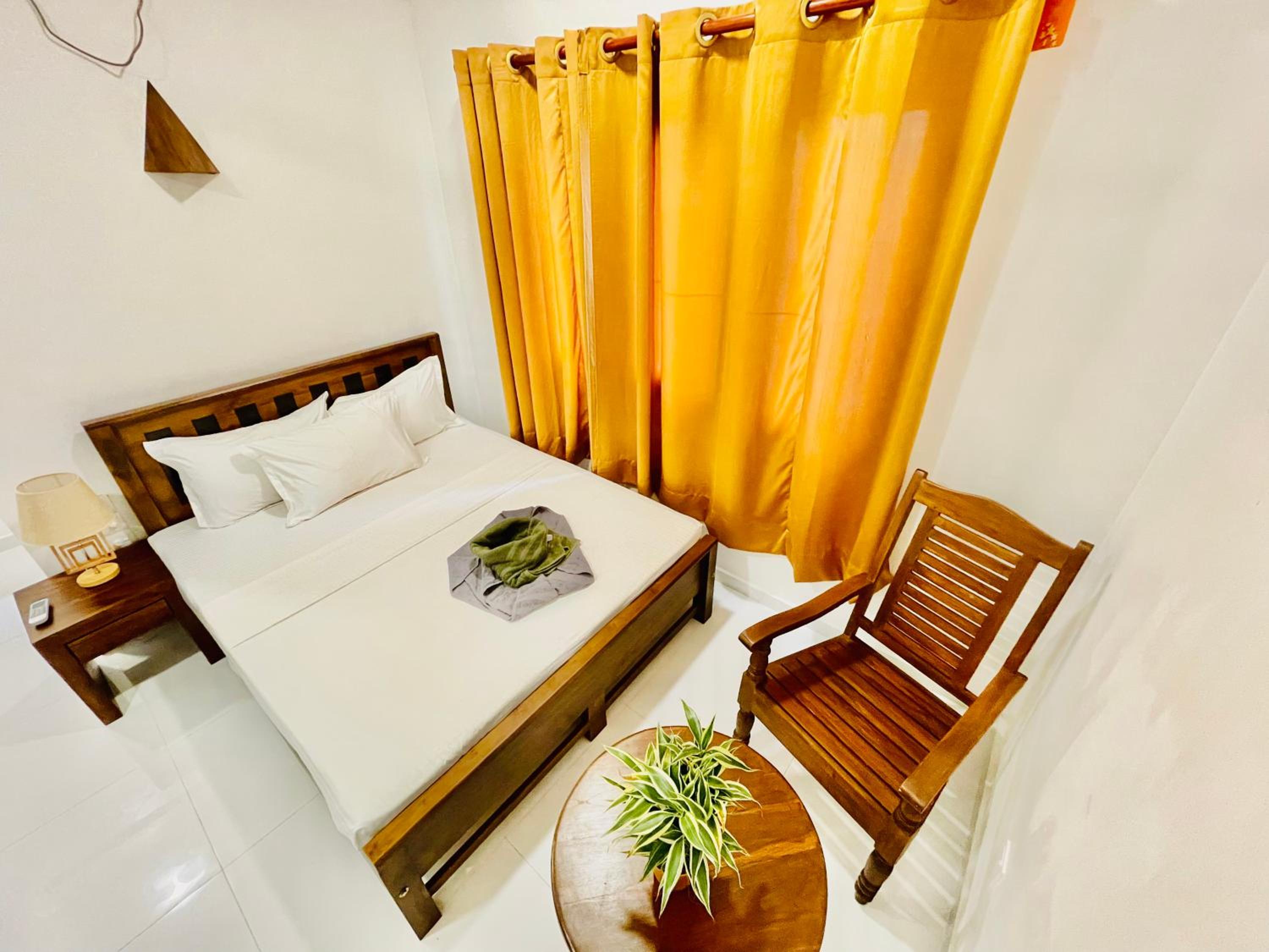 Standard Double Room - Photo 6