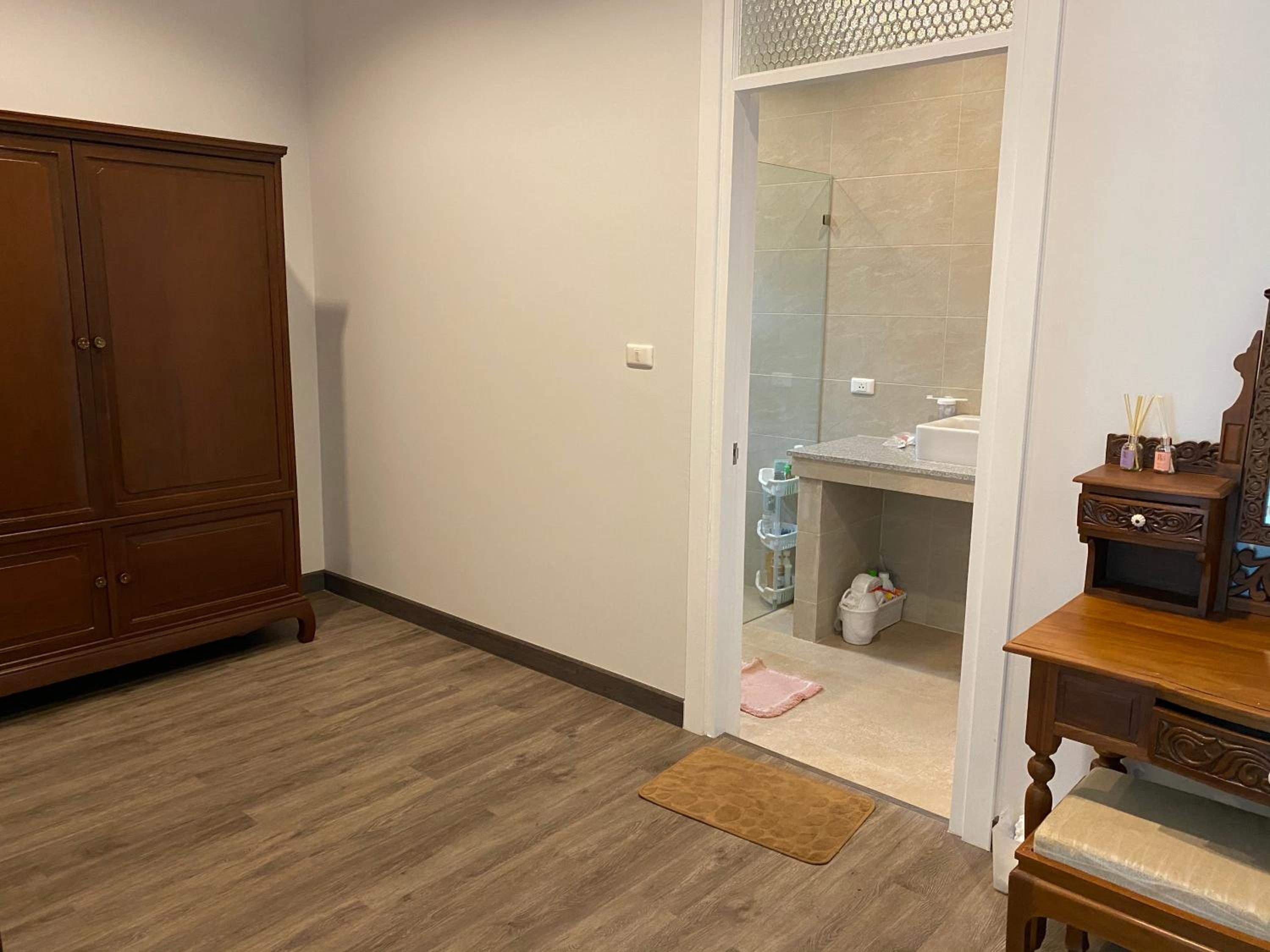 Two-Bedroom House - Photo 31