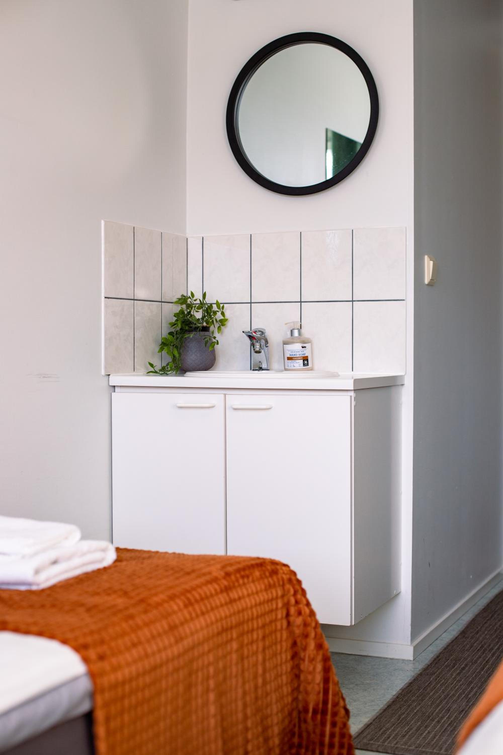 Twin Room with Shared Bathroom photo 3