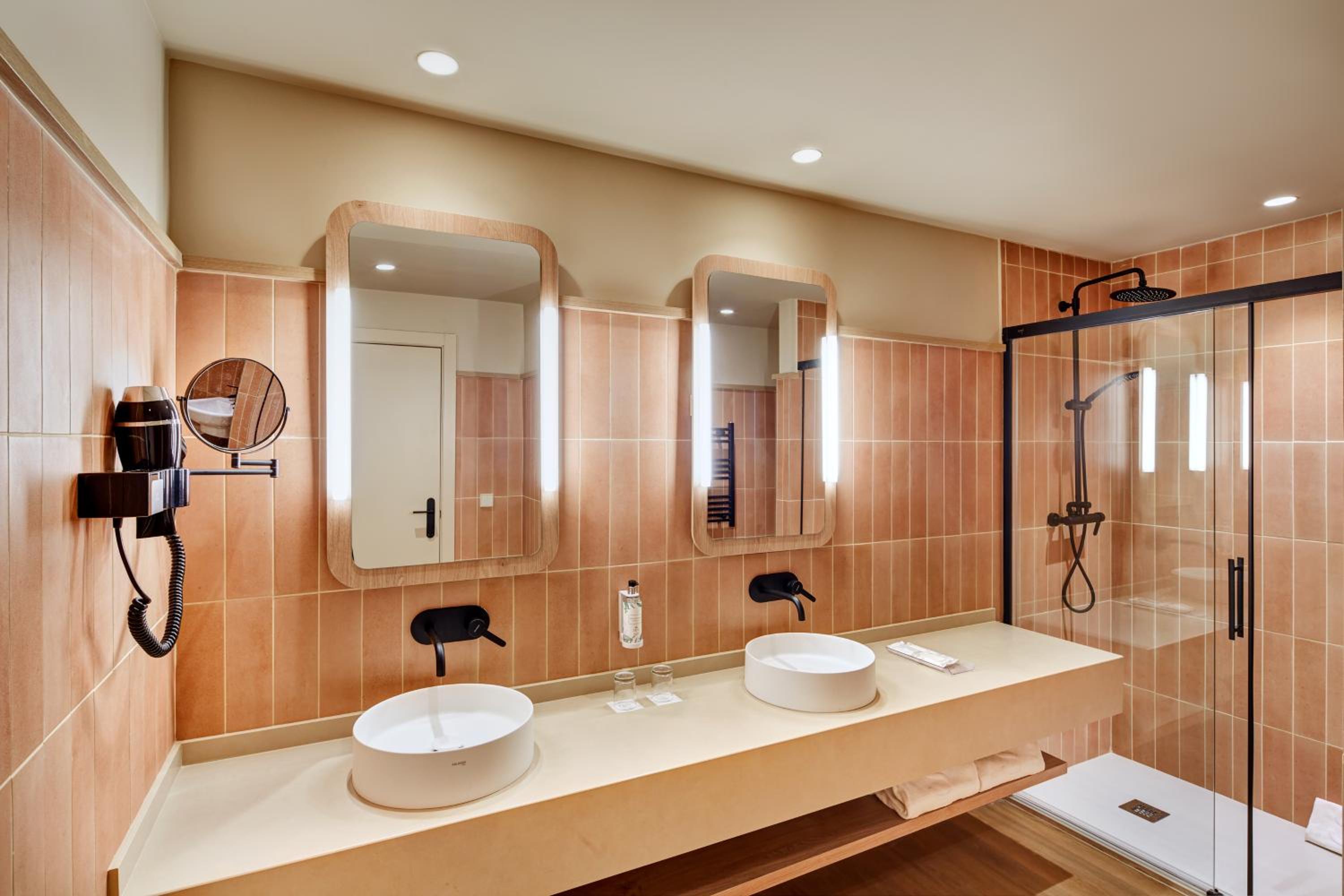 Junior Suite - Photo 2