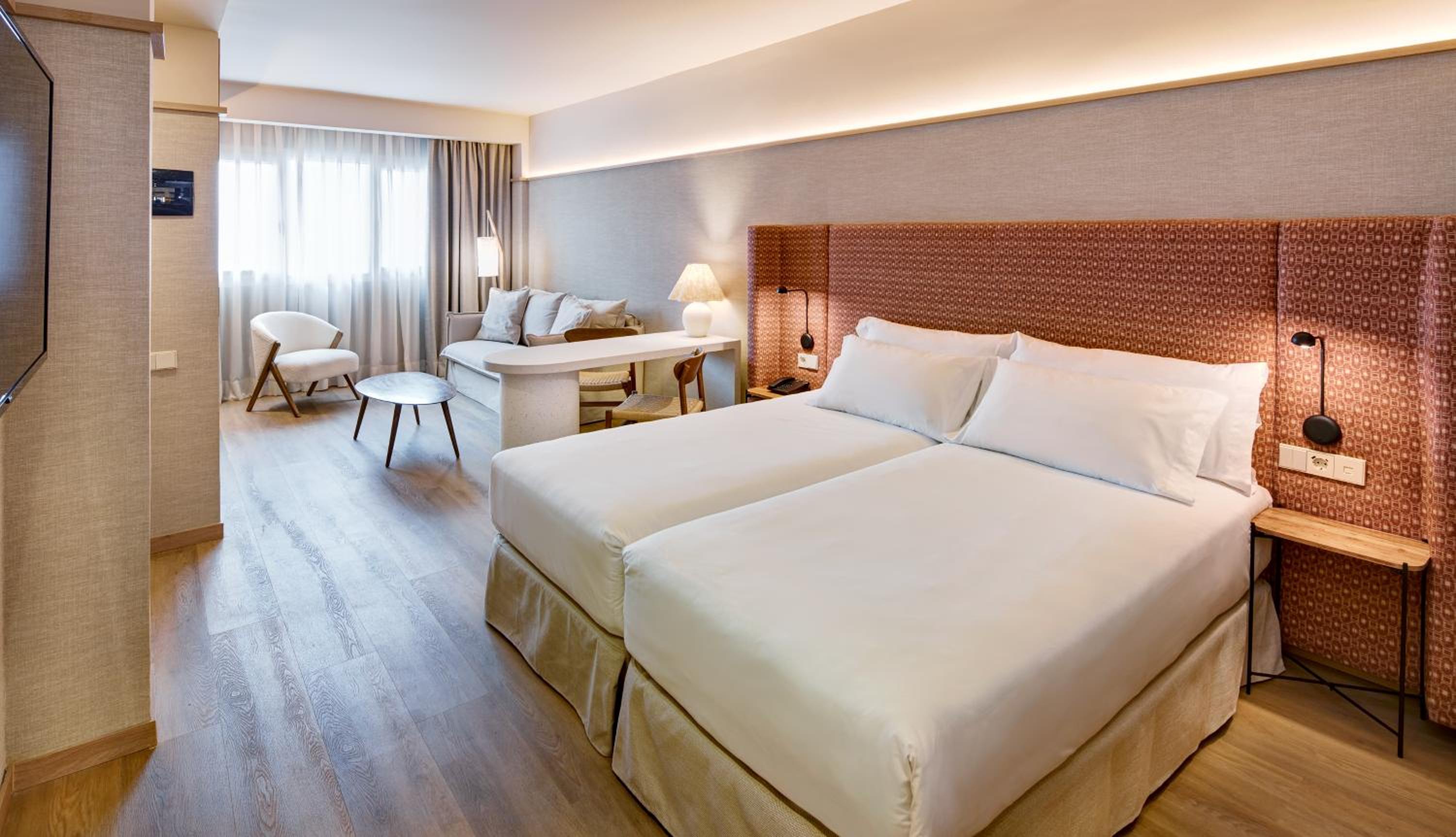 Junior Suite - Photo 1