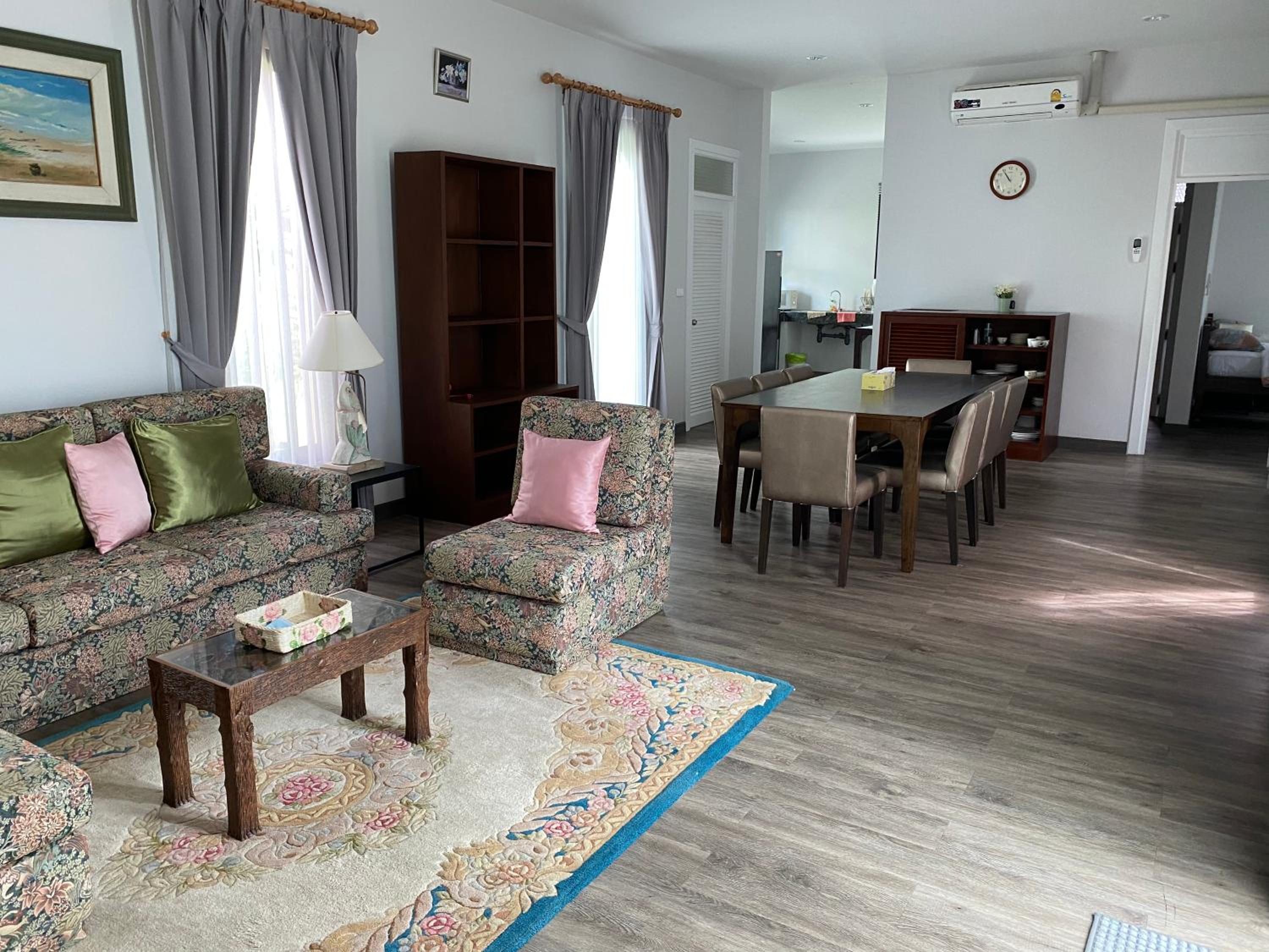 Two-Bedroom House - Photo 29